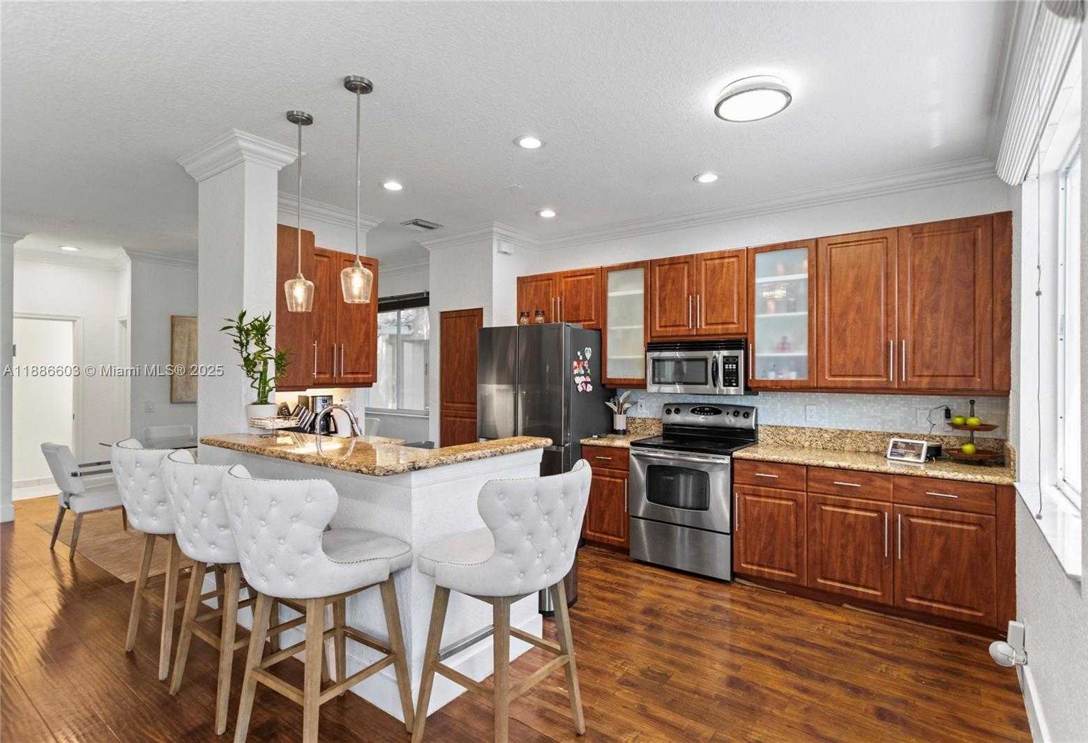 Small Image of 4275 IRONWOOD CT, Weston Number 12