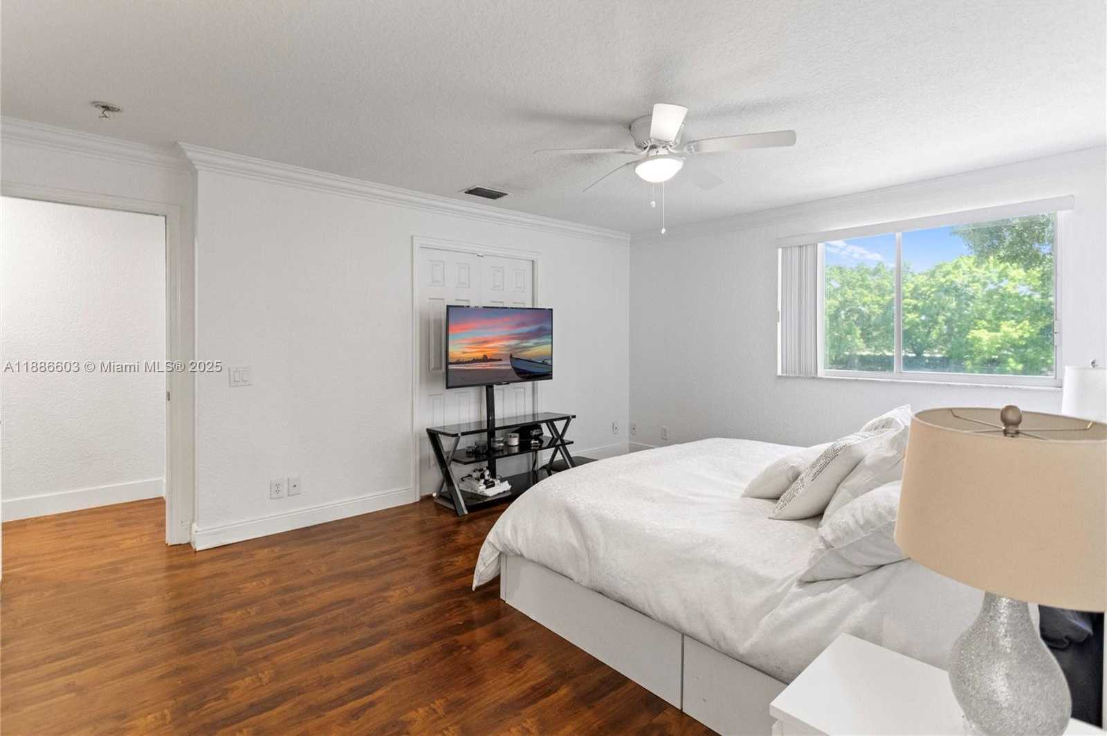 Small Image of 4275 IRONWOOD CT, Weston Number 15