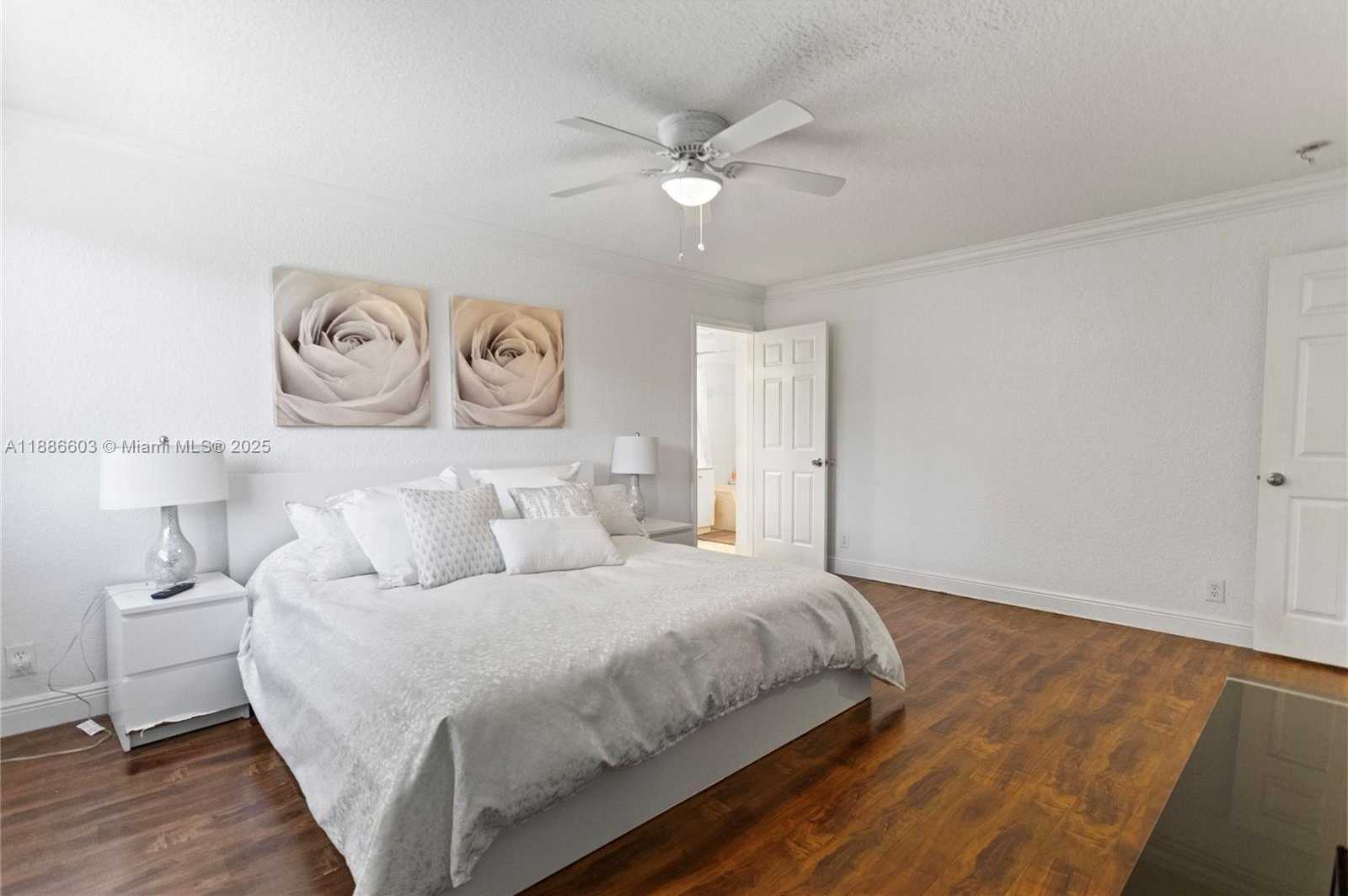 Small Image of 4275 IRONWOOD CT, Weston Number 16