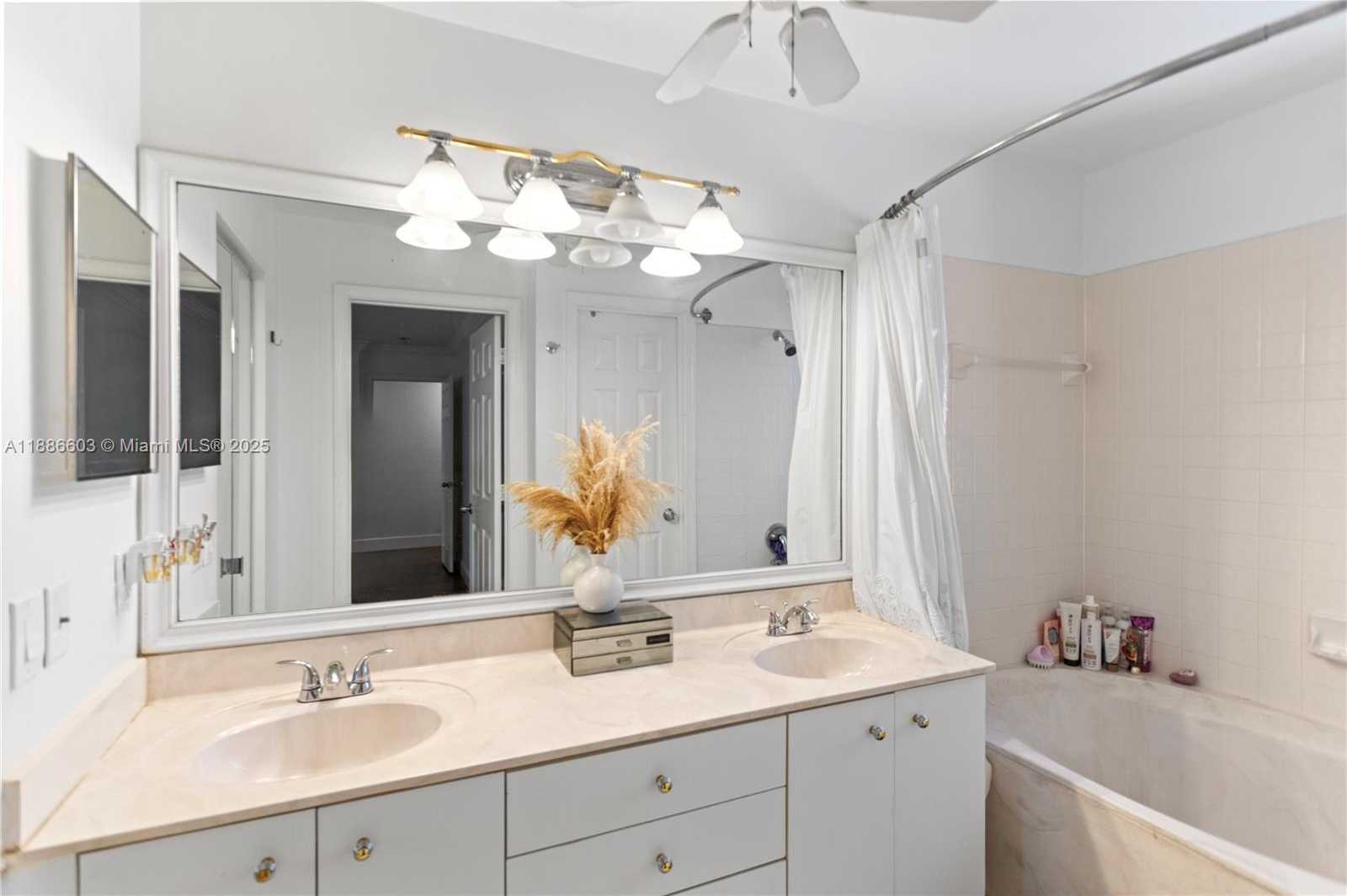Small Image of 4275 IRONWOOD CT, Weston Number 18