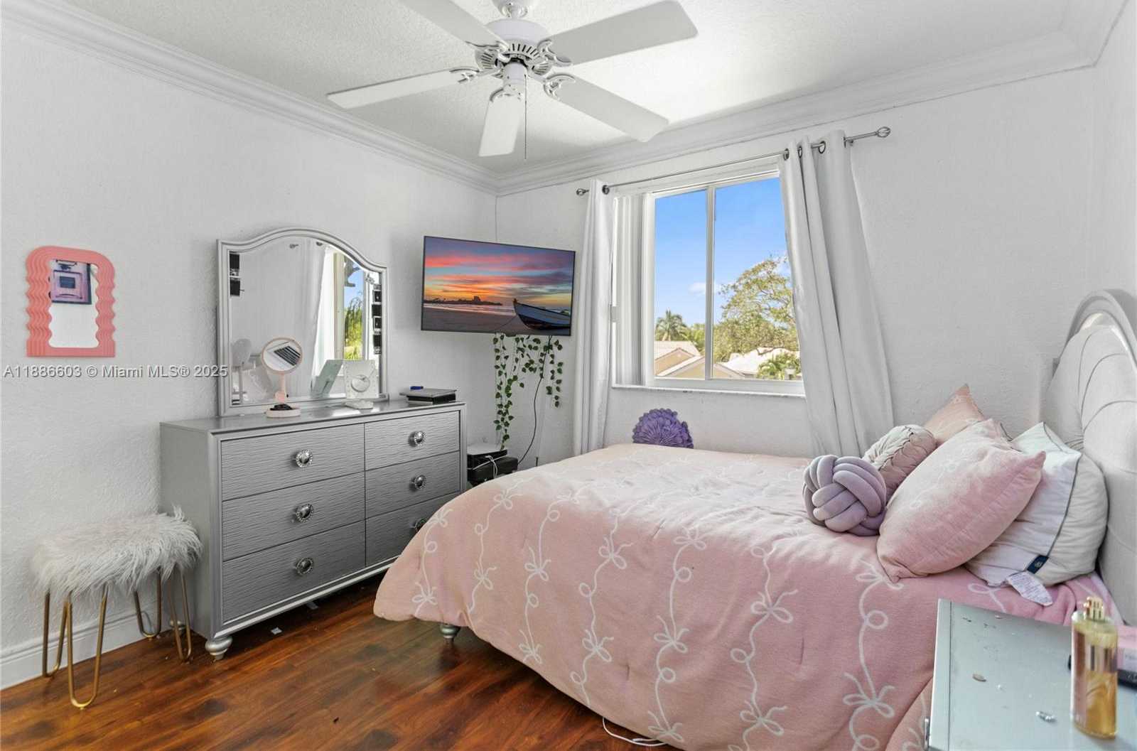 Small Image of 4275 IRONWOOD CT, Weston Number 23