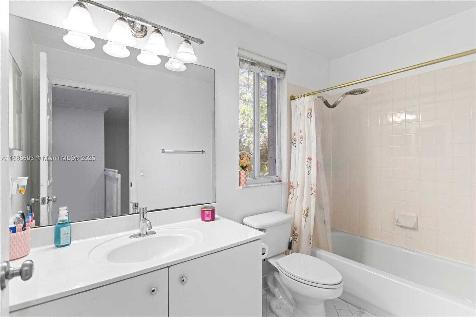 Small Image of 4275 IRONWOOD CT, Weston Number 24