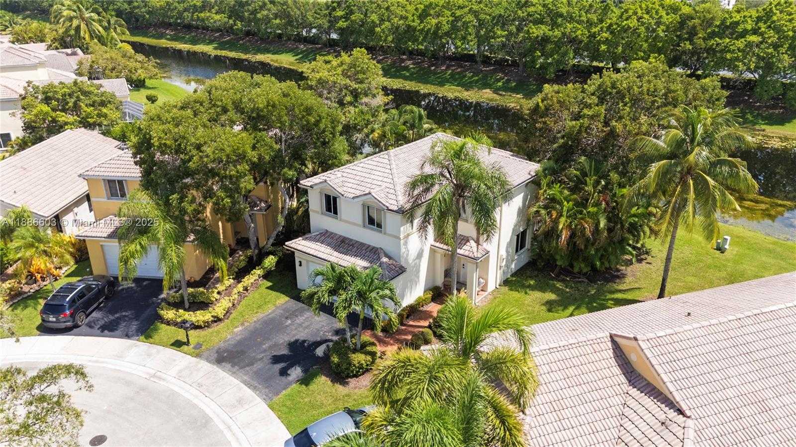 Small Image of 4275 IRONWOOD CT, Weston Number 33