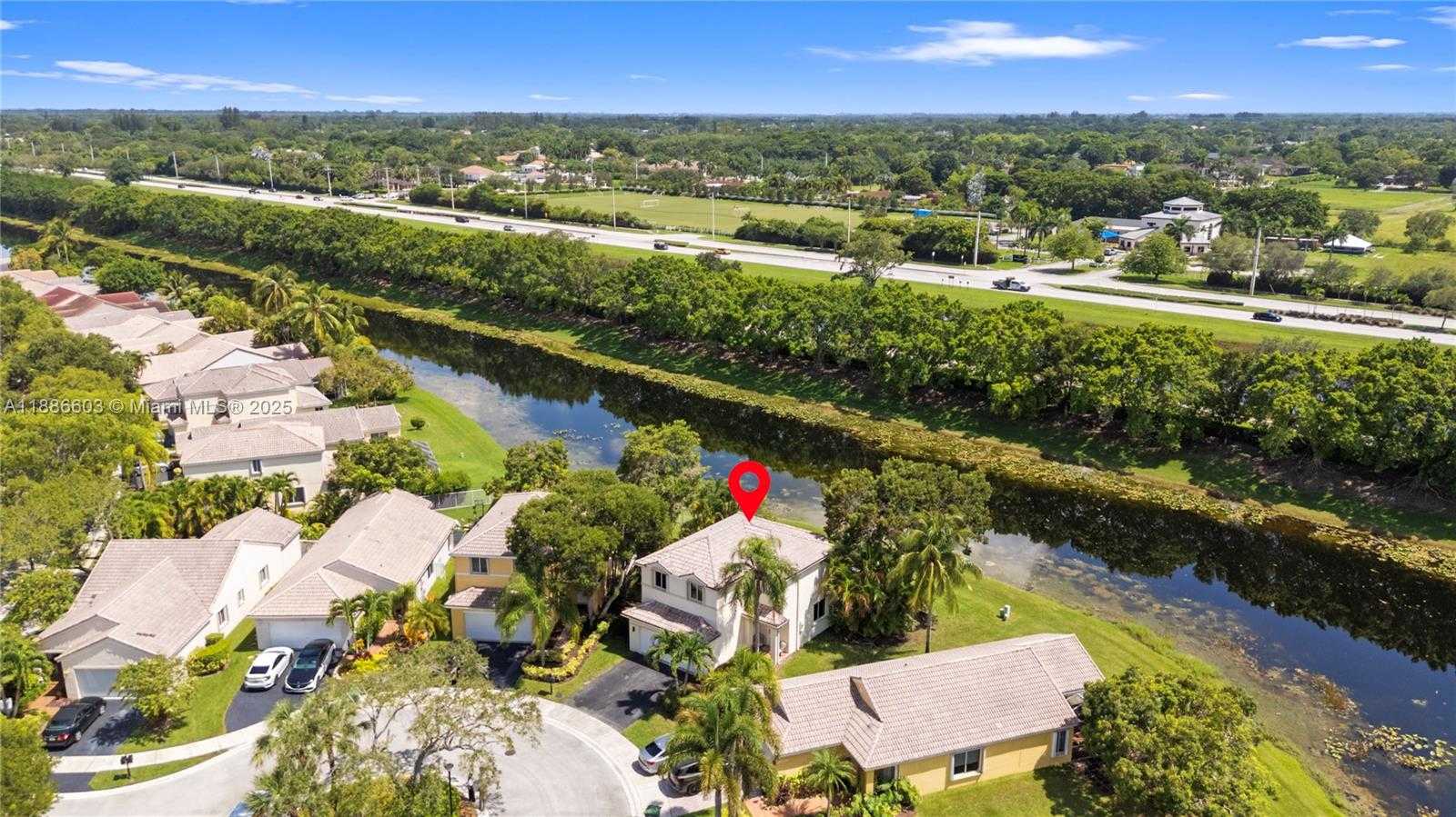 Small Image of 4275 IRONWOOD CT, Weston Number 35