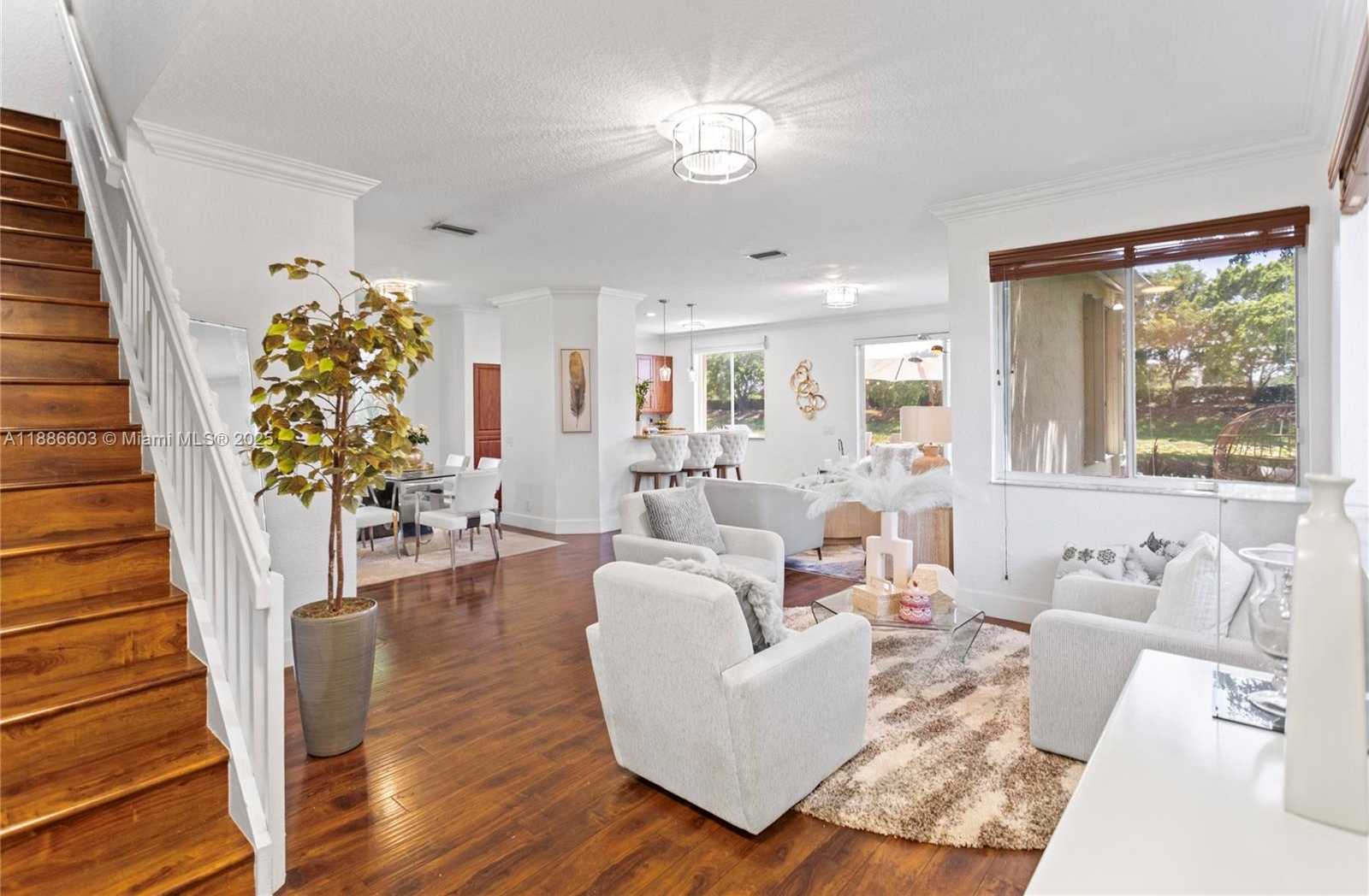 Small Image of 4275 IRONWOOD CT, Weston Number 4