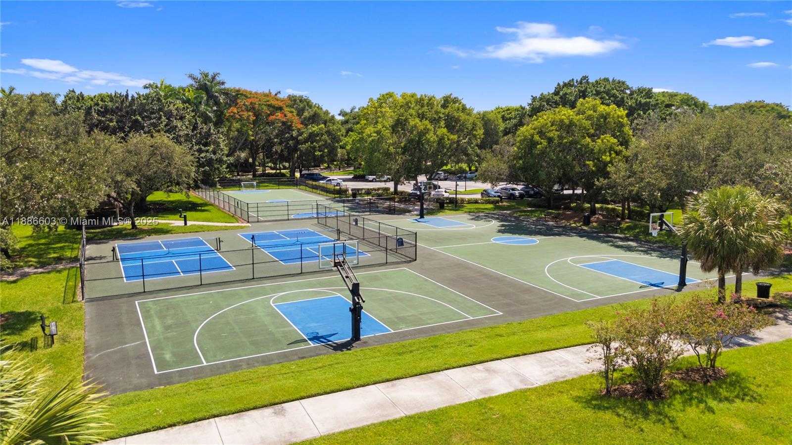 Small Image of 4275 IRONWOOD CT, Weston Number 41