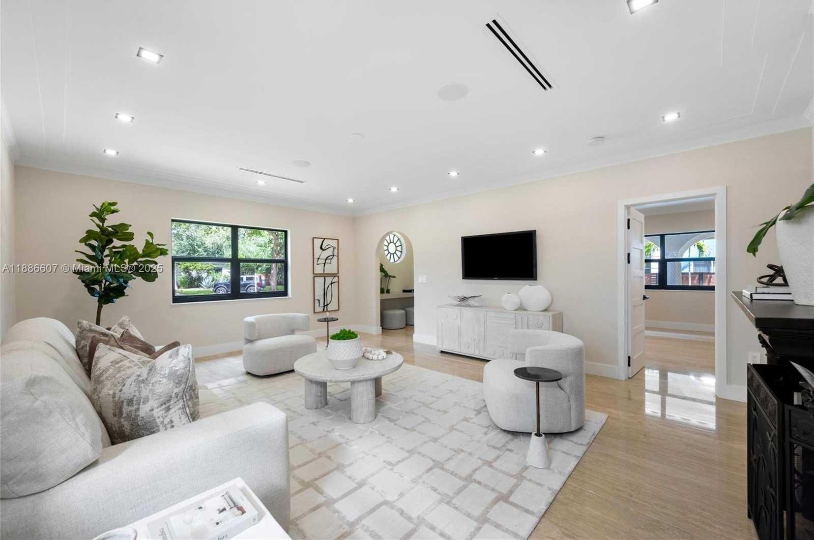 Small Image of 440 NORTH EAST 94TH ST, Miami Shores Number 18