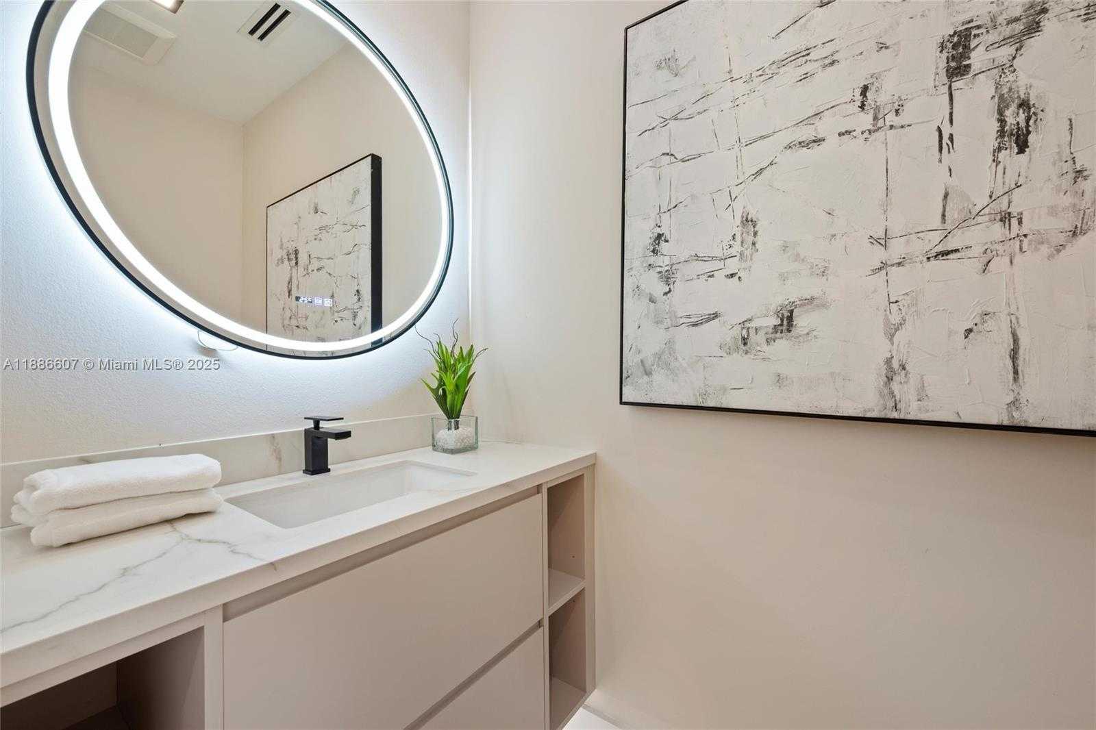 Small Image of 440 NORTH EAST 94TH ST, Miami Shores Number 27