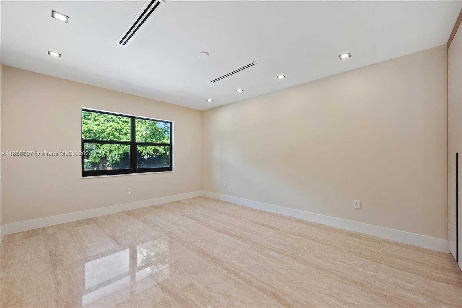 Small Image of 440 NORTH EAST 94TH ST, Miami Shores Number 45