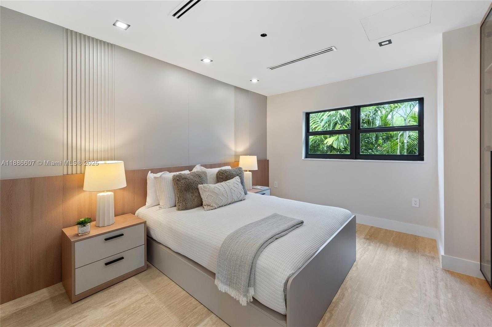 Small Image of 440 NORTH EAST 94TH ST, Miami Shores Number 53