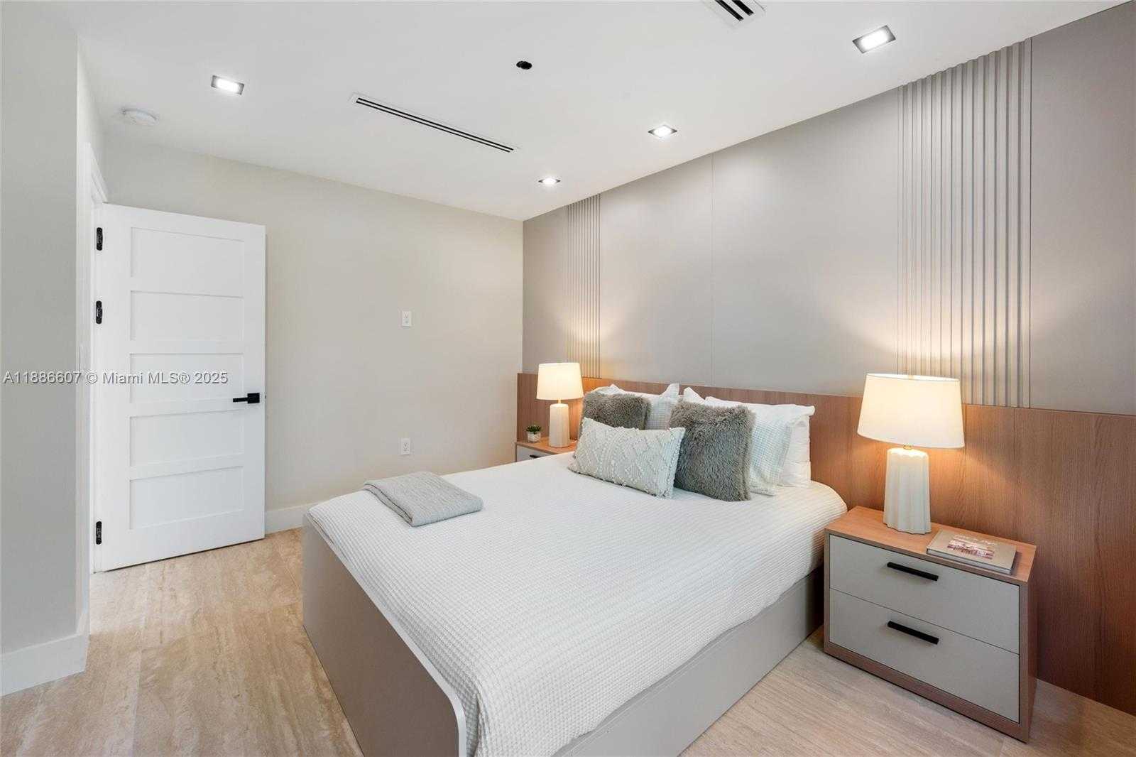 Small Image of 440 NORTH EAST 94TH ST, Miami Shores Number 55