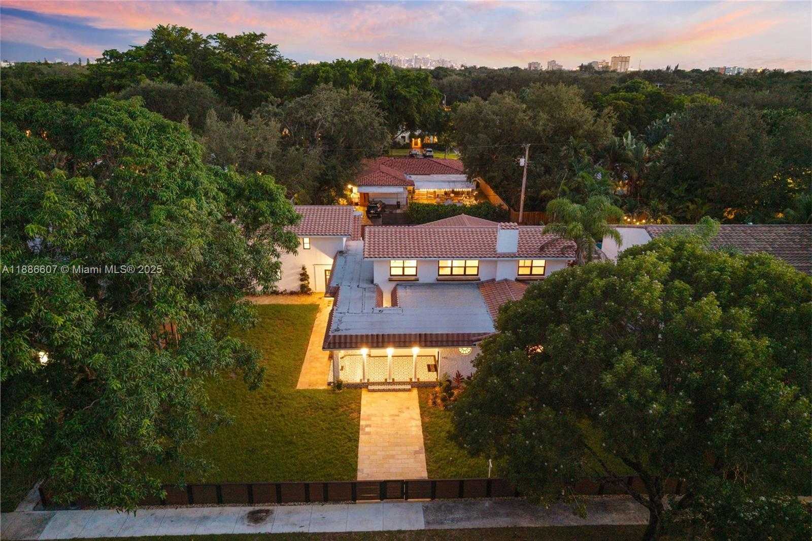 Small Image of 440 NORTH EAST 94TH ST, Miami Shores Number 73