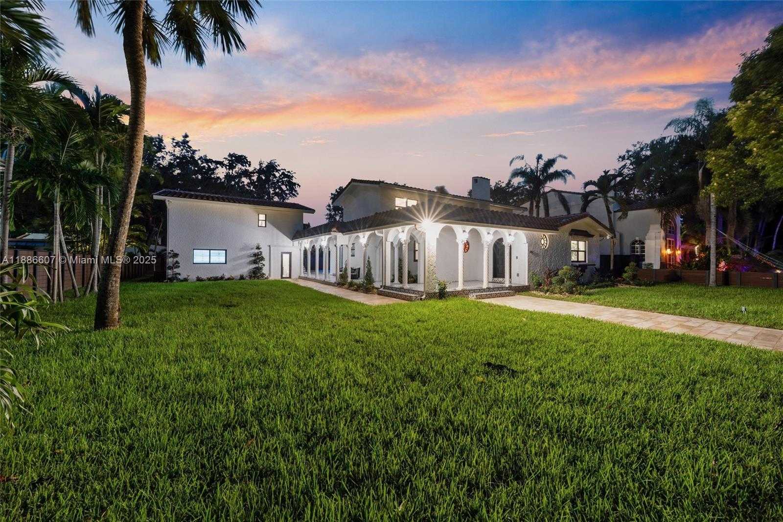 Small Image of 440 NORTH EAST 94TH ST, Miami Shores Number 8