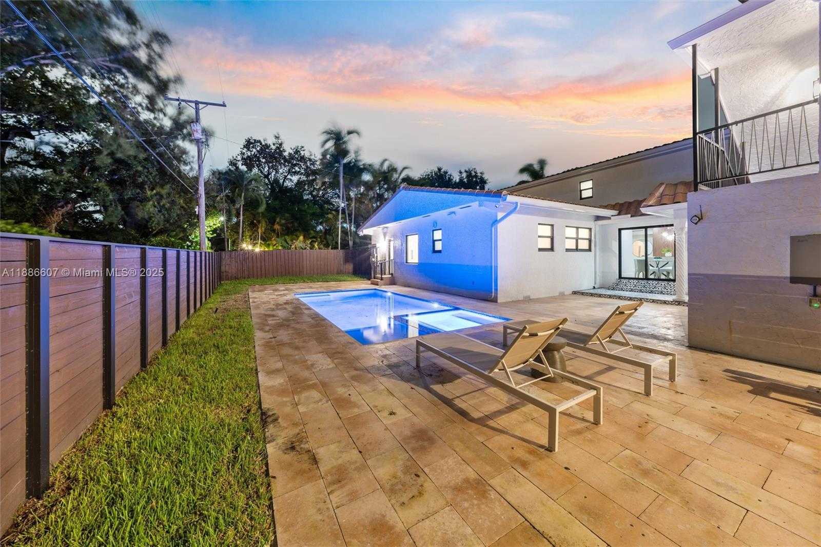 Small Image of 440 NORTH EAST 94TH ST, Miami Shores Number 9