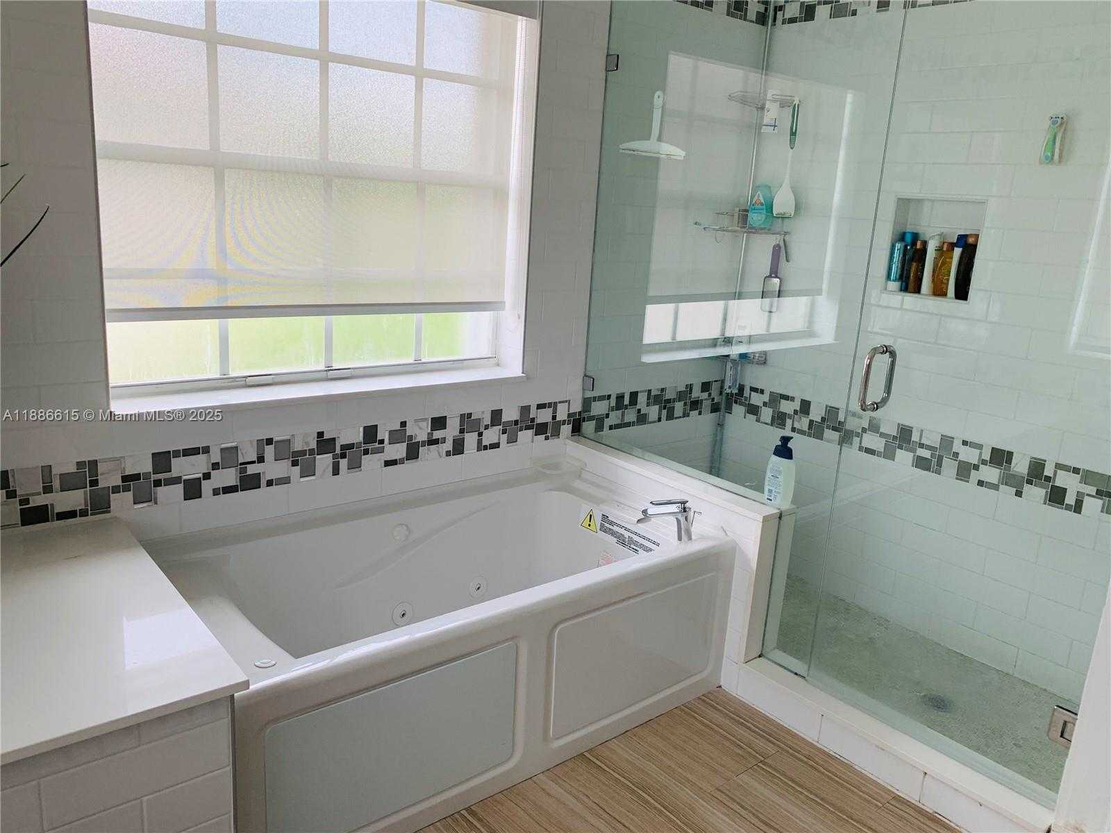 Small Image of 155 SOUTH GRANADA AVE, Weston Number 18