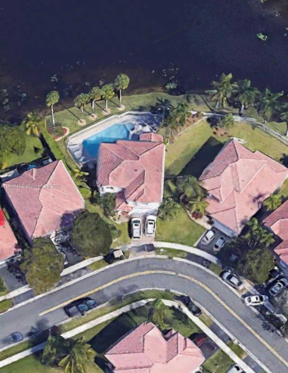 Small Image of 155 SOUTH GRANADA AVE, Weston Number 3