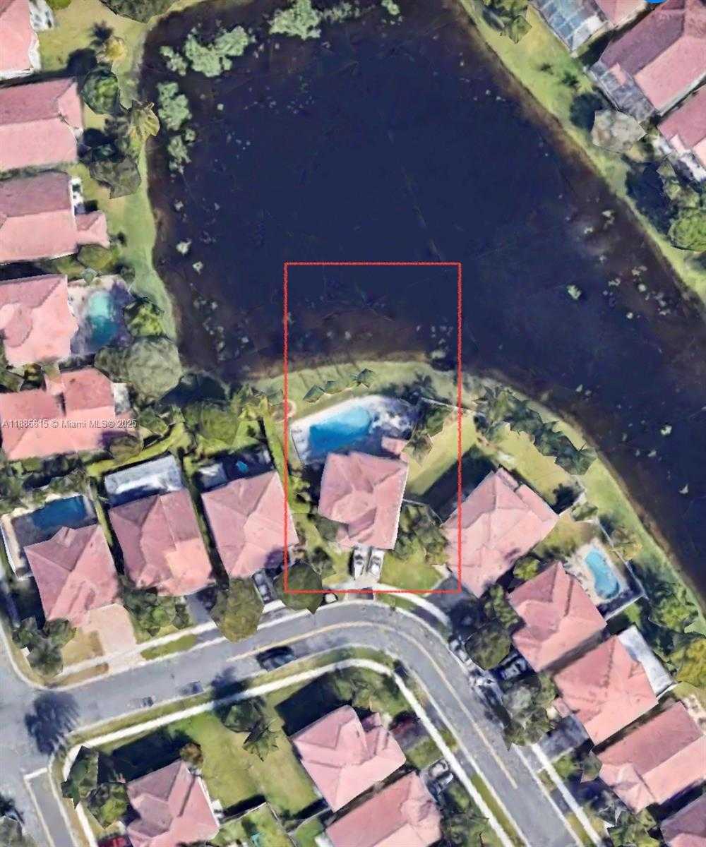 Small Image of 155 SOUTH GRANADA AVE, Weston Number 4
