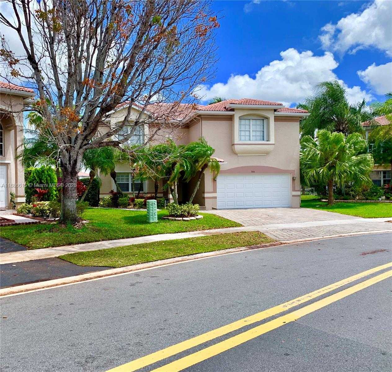 Small Image of 155 SOUTH GRANADA AVE, Weston Number 6