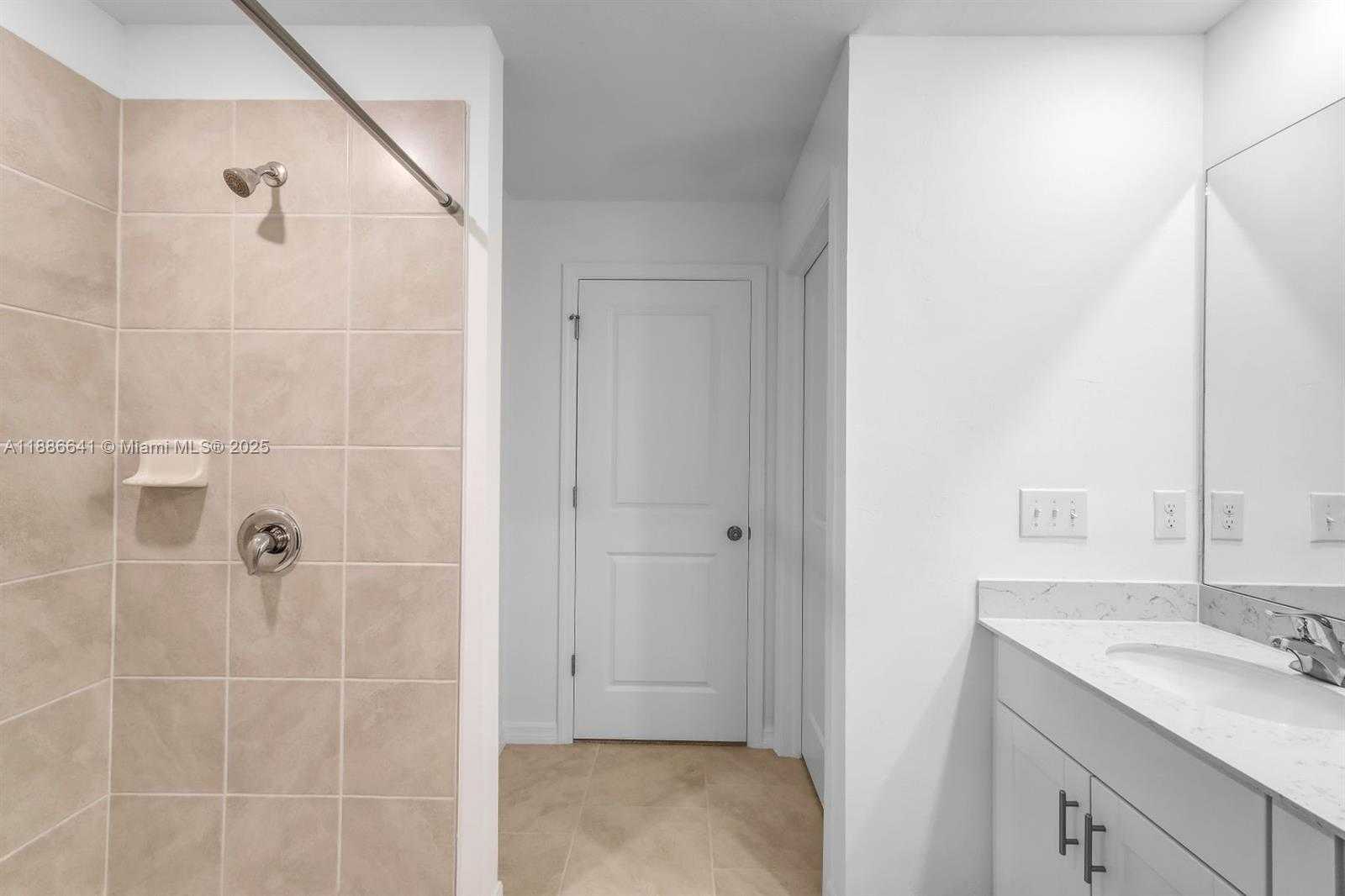 Small Image of 17812 BELFORTE, Other City - In The State Of Florida Number 15