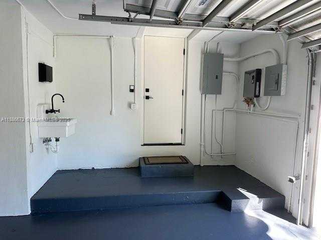 Small Image of 600 SAN ANTONIO AVE, Coral Gables Number 7