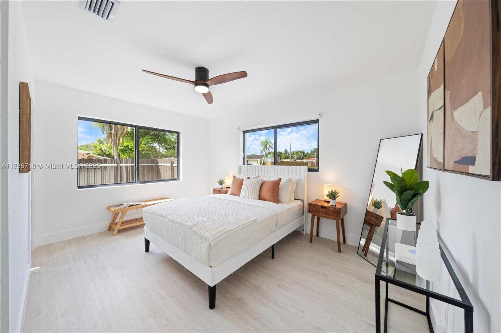 Small Image of 1305 NORTH 31ST RD, Hollywood Number 13