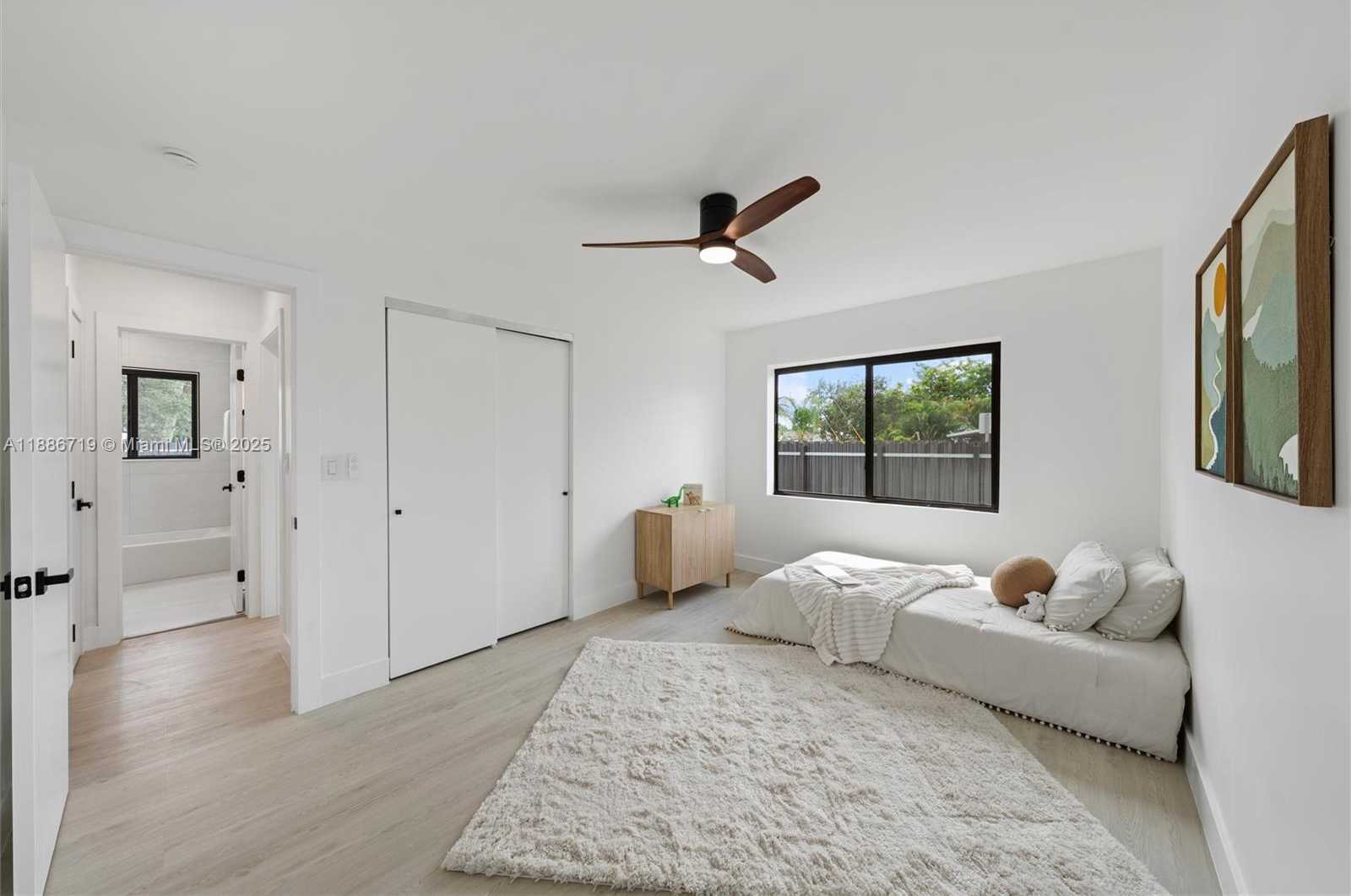 Small Image of 1305 NORTH 31ST RD, Hollywood Number 16