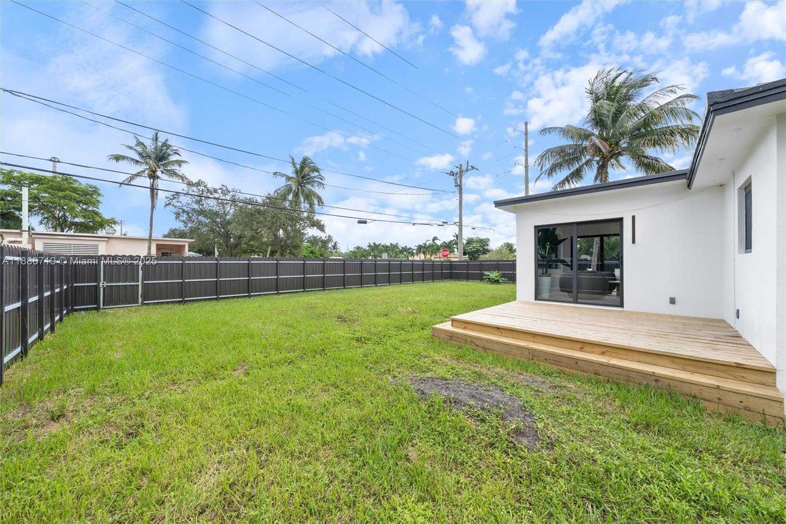 Small Image of 1305 NORTH 31ST RD, Hollywood Number 26
