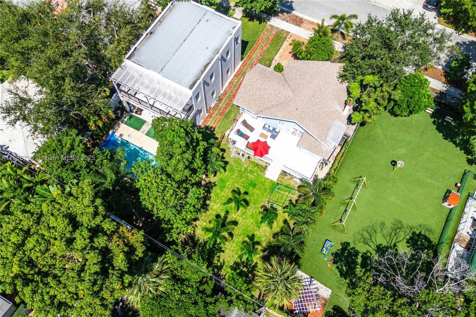Small Image of West Palm Beach Number 24