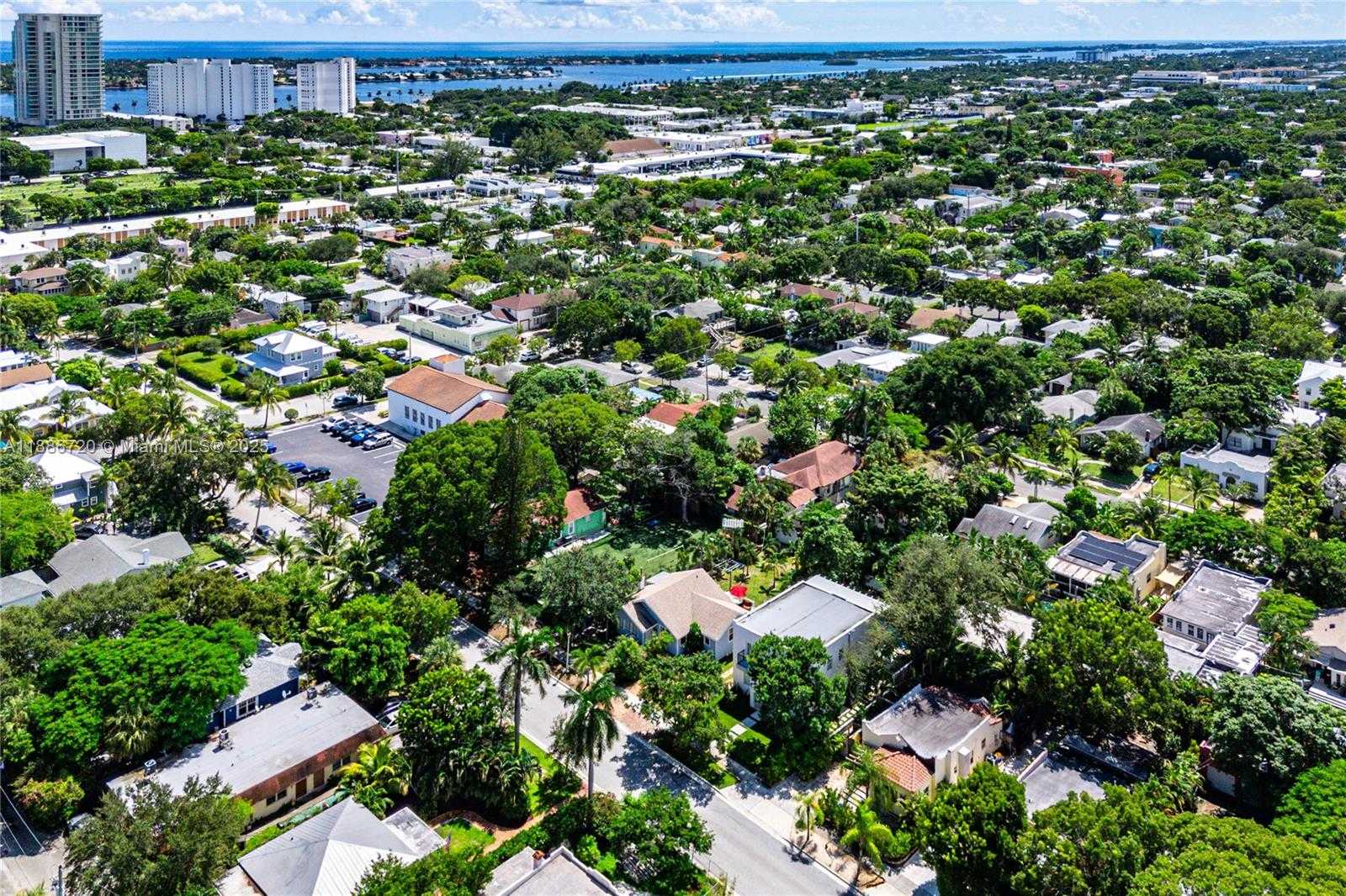 Small Image of West Palm Beach Number 28