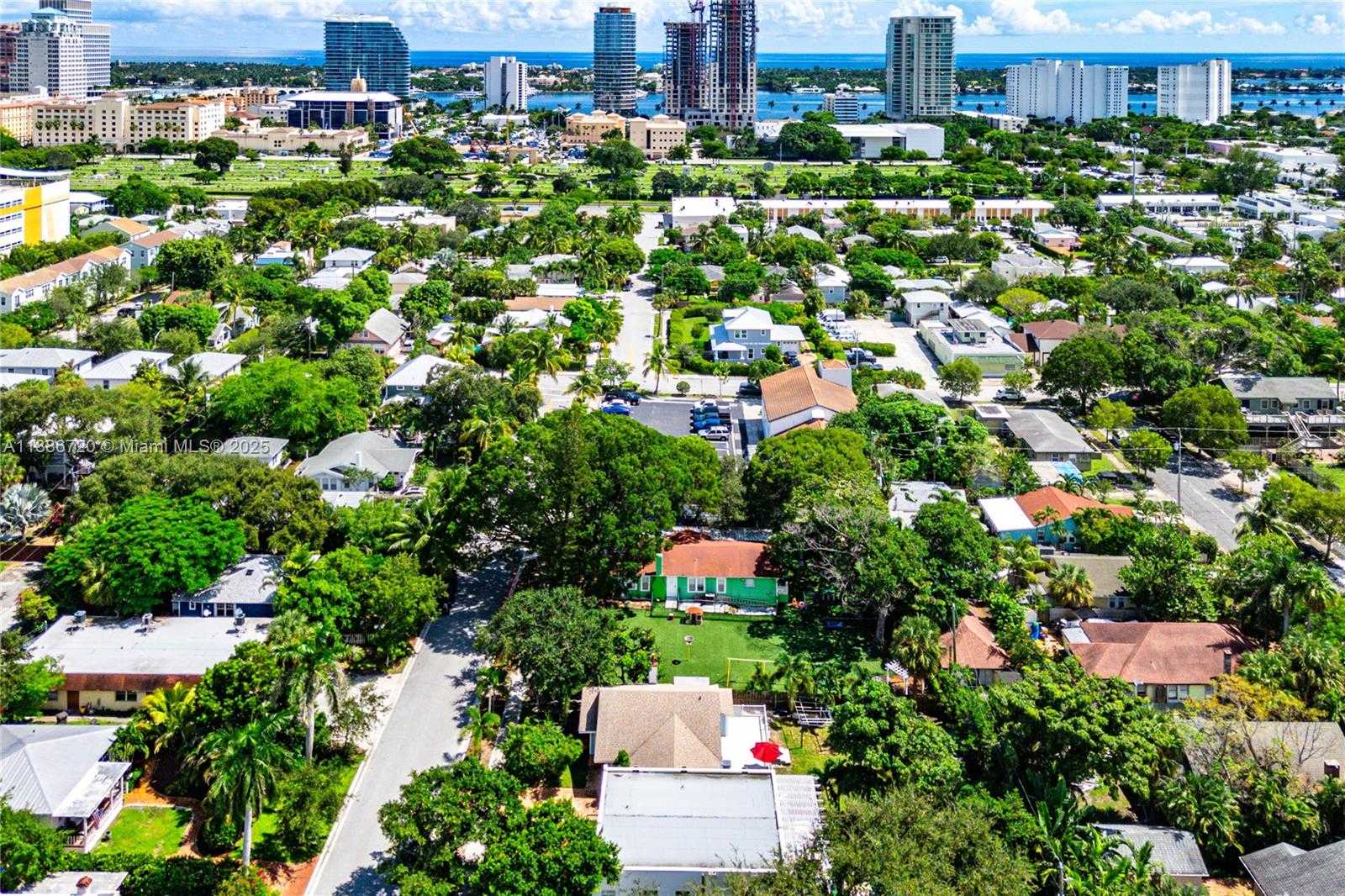 Small Image of West Palm Beach Number 37