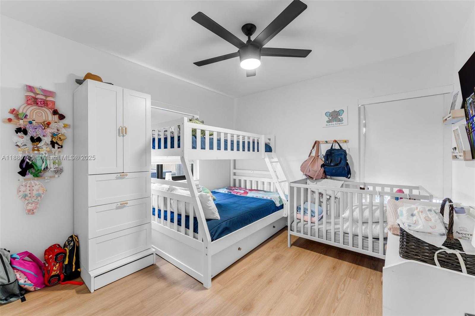 Small Image of 9032 SOUTH WEST 8TH TER, Miami Number 15