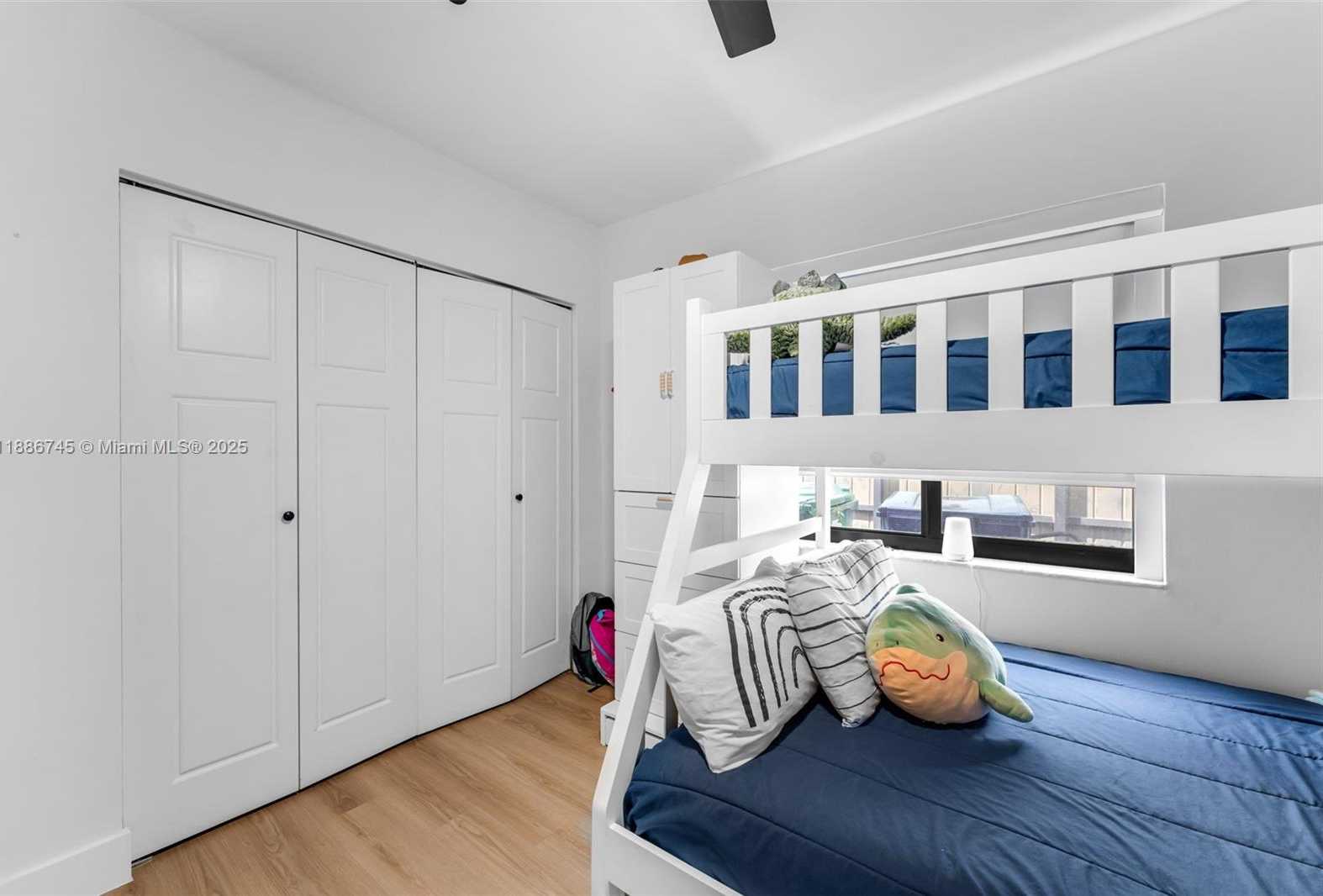 Small Image of 9032 SOUTH WEST 8TH TER, Miami Number 16
