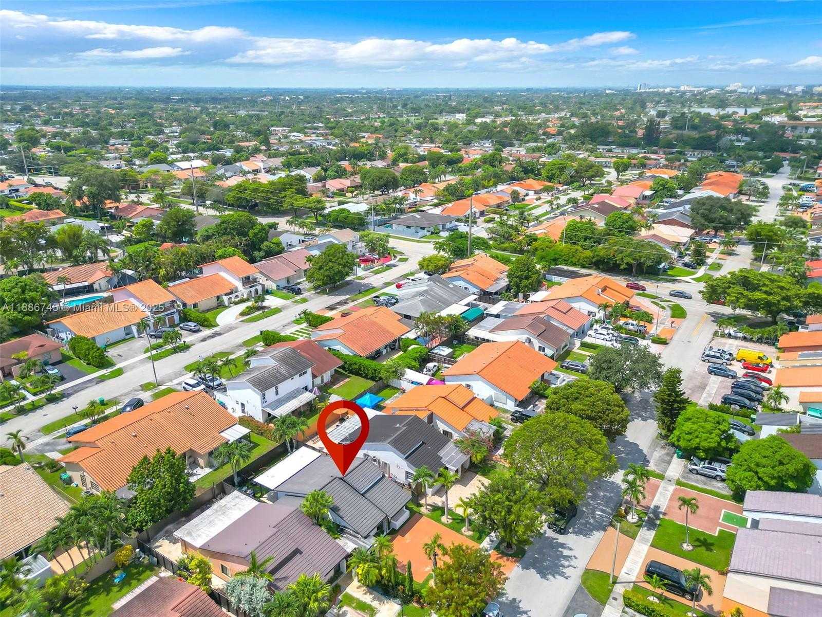 Small Image of 9032 SOUTH WEST 8TH TER, Miami Number 28