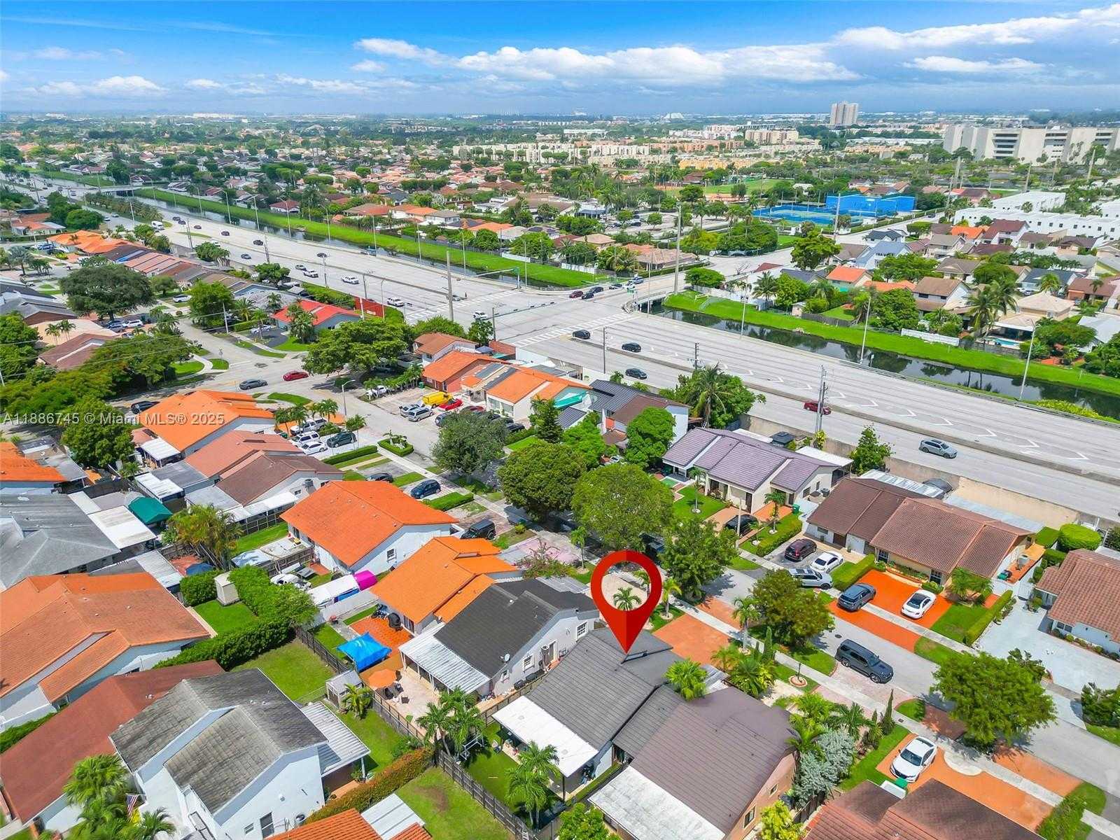Small Image of 9032 SOUTH WEST 8TH TER, Miami Number 30