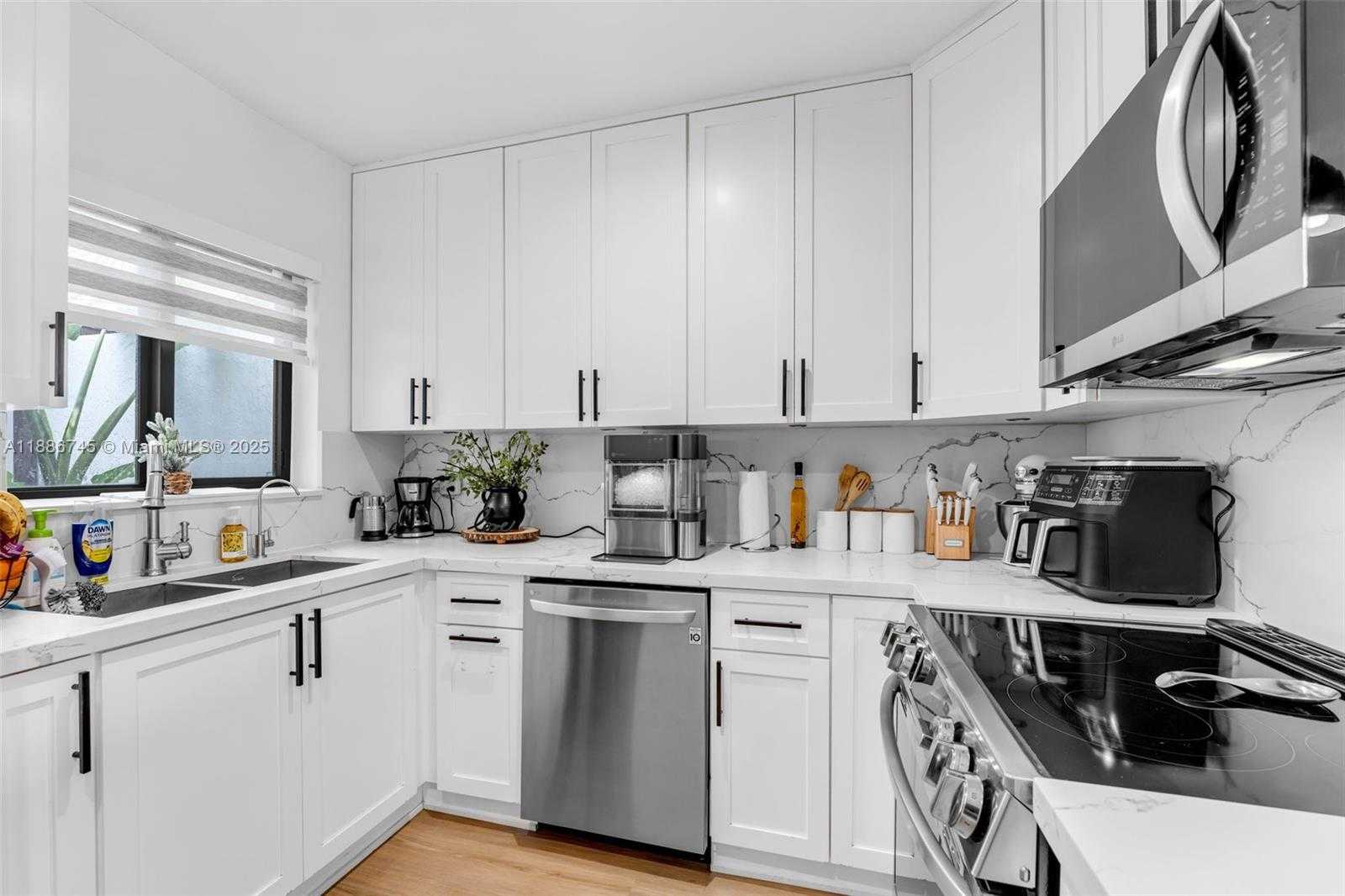 Small Image of 9032 SOUTH WEST 8TH TER, Miami Number 8