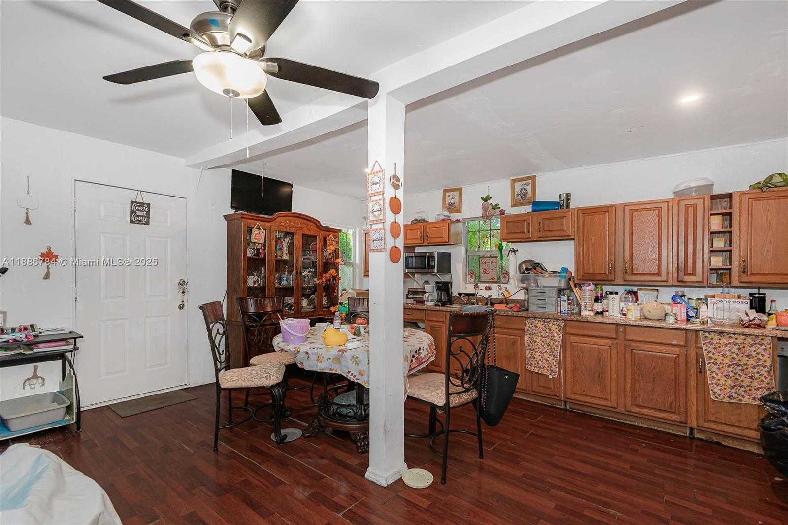 Imagen de Pequeño Objeto