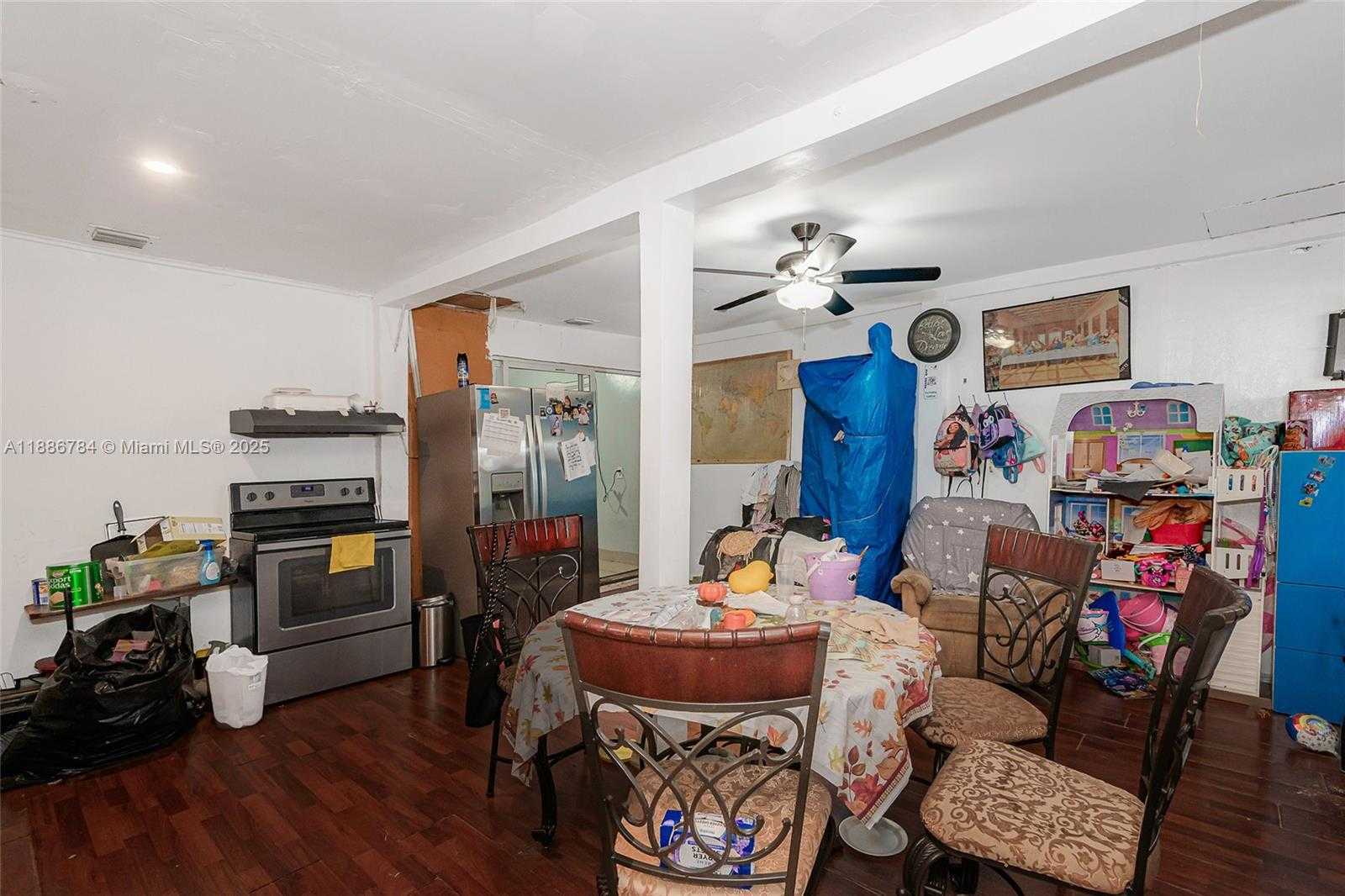 Imagen de Pequeño Objeto