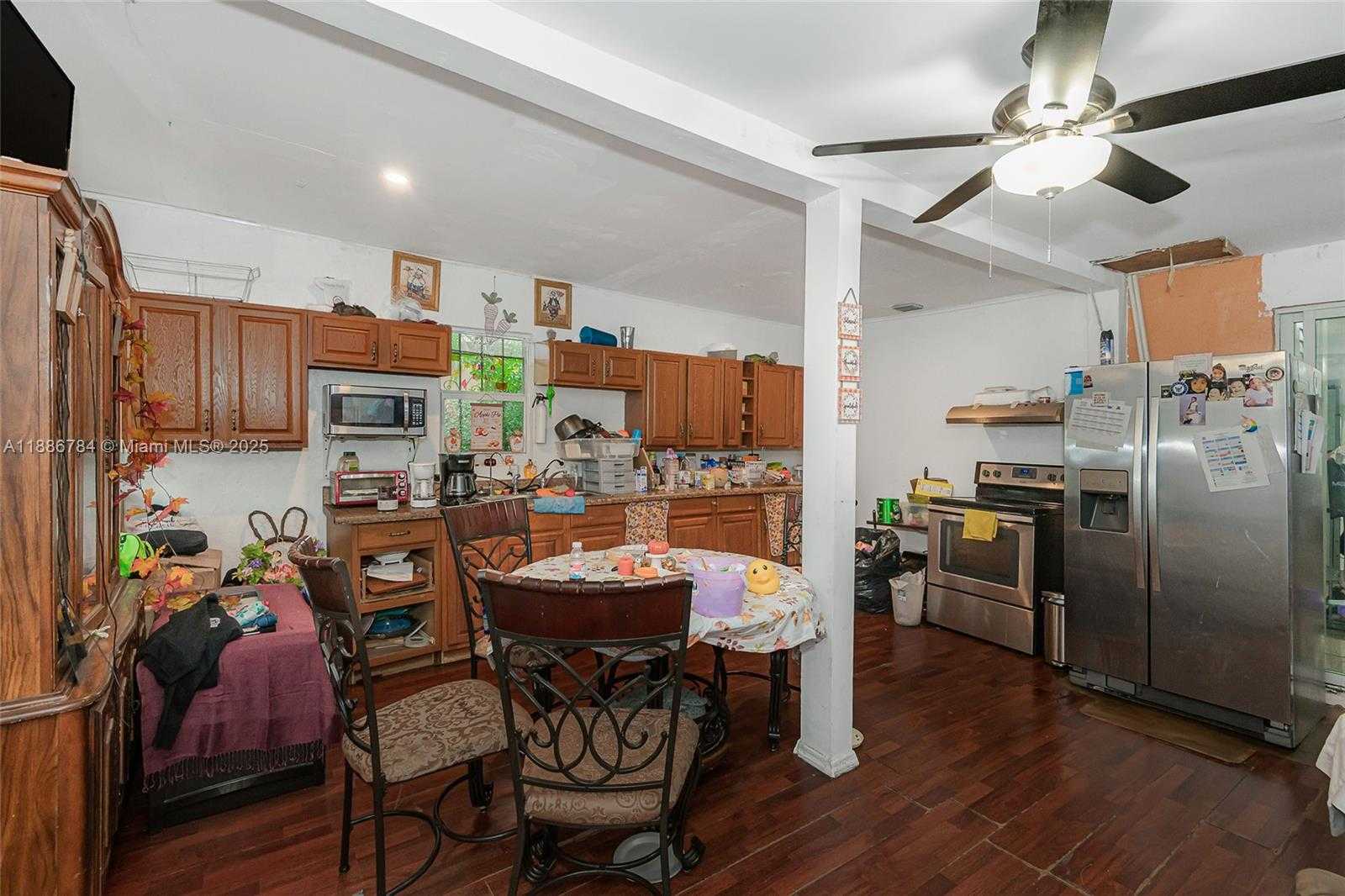 Imagen de Pequeño Objeto