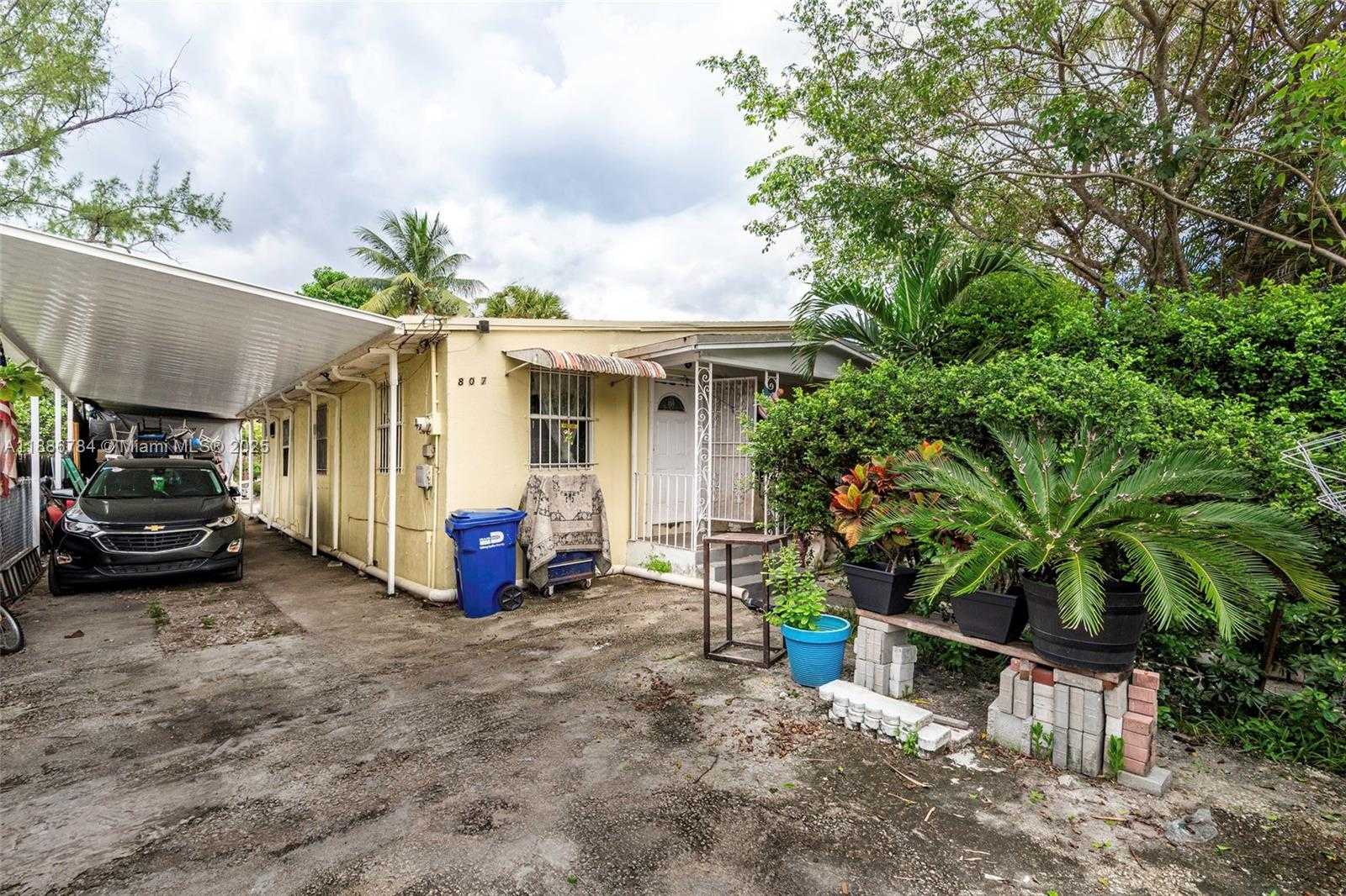 Imagen de Pequeño Objeto