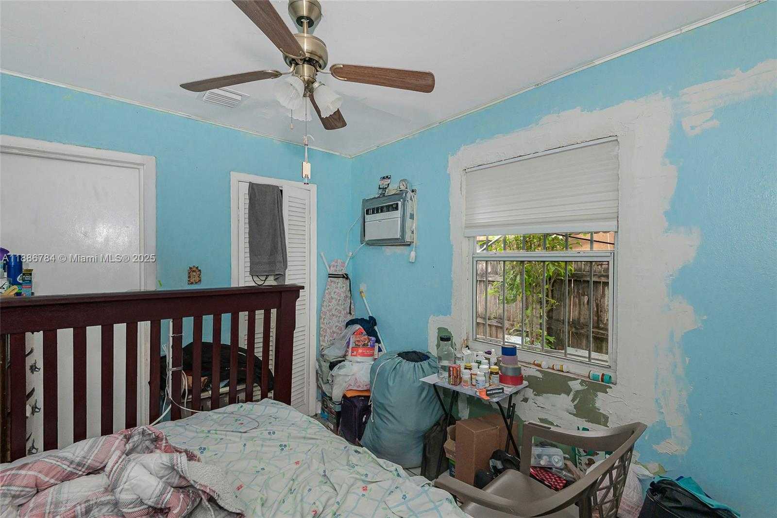 Imagen de Pequeño Objeto