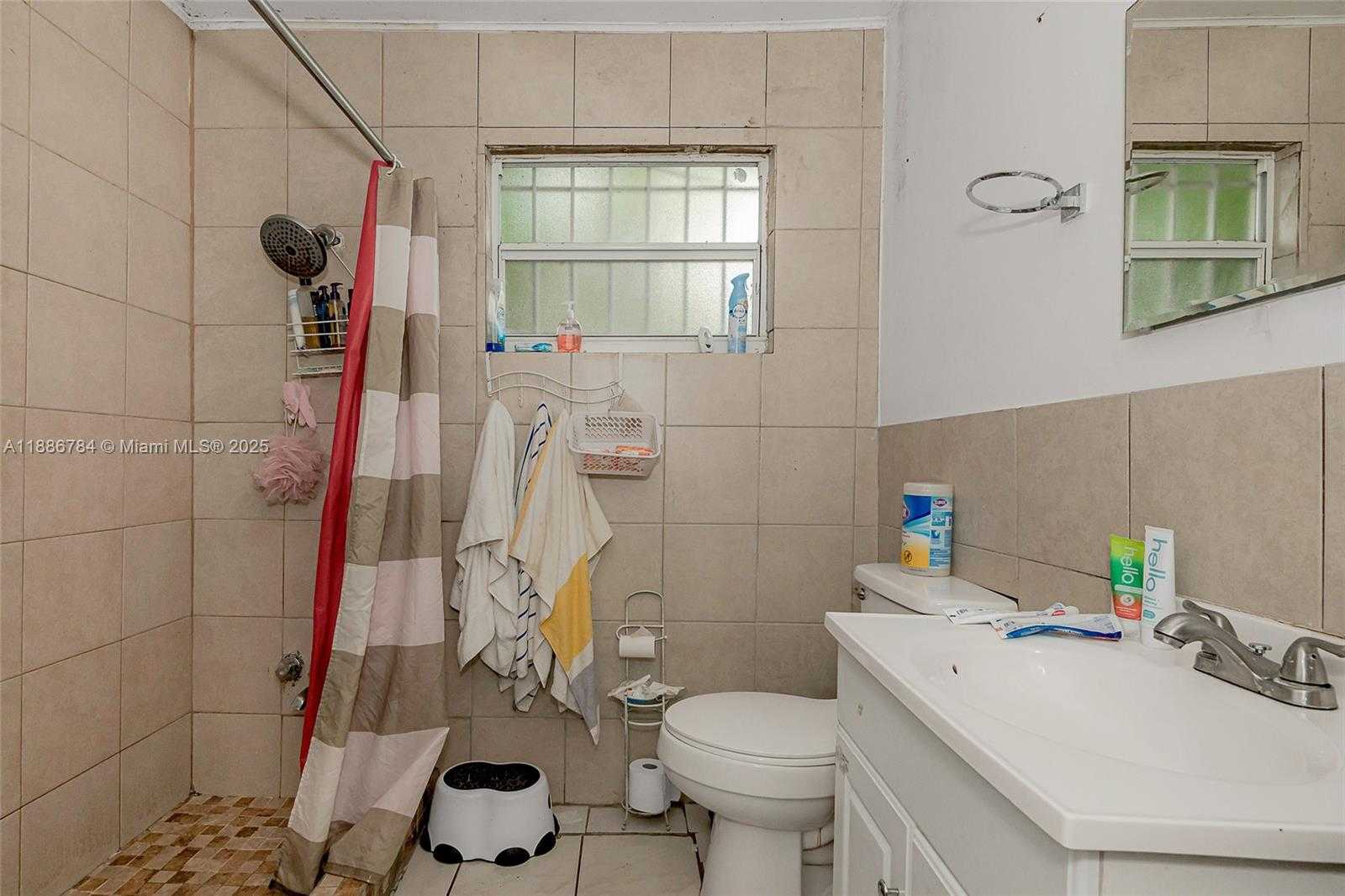 Imagen de Pequeño Objeto