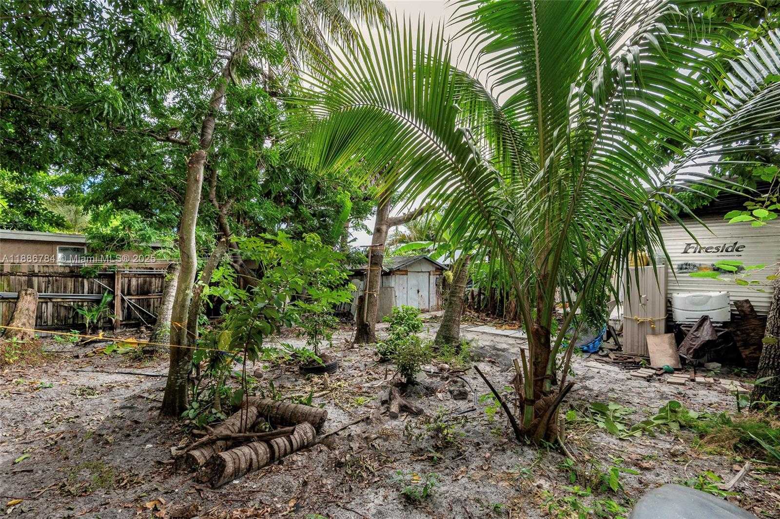 Imagen de Pequeño Objeto