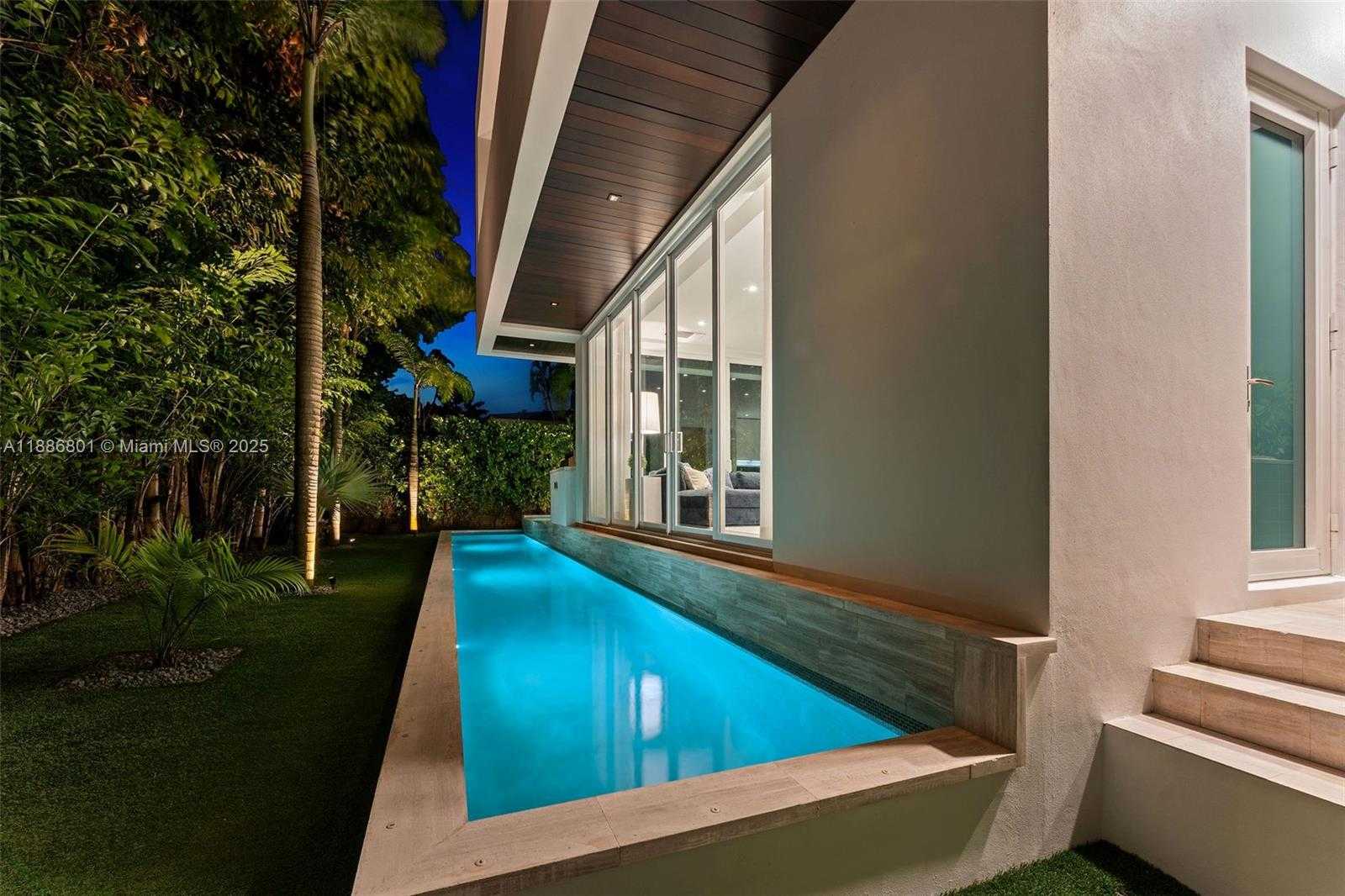 Small Image of 4433 NORTH BAY RD, Miami Beach Number 26