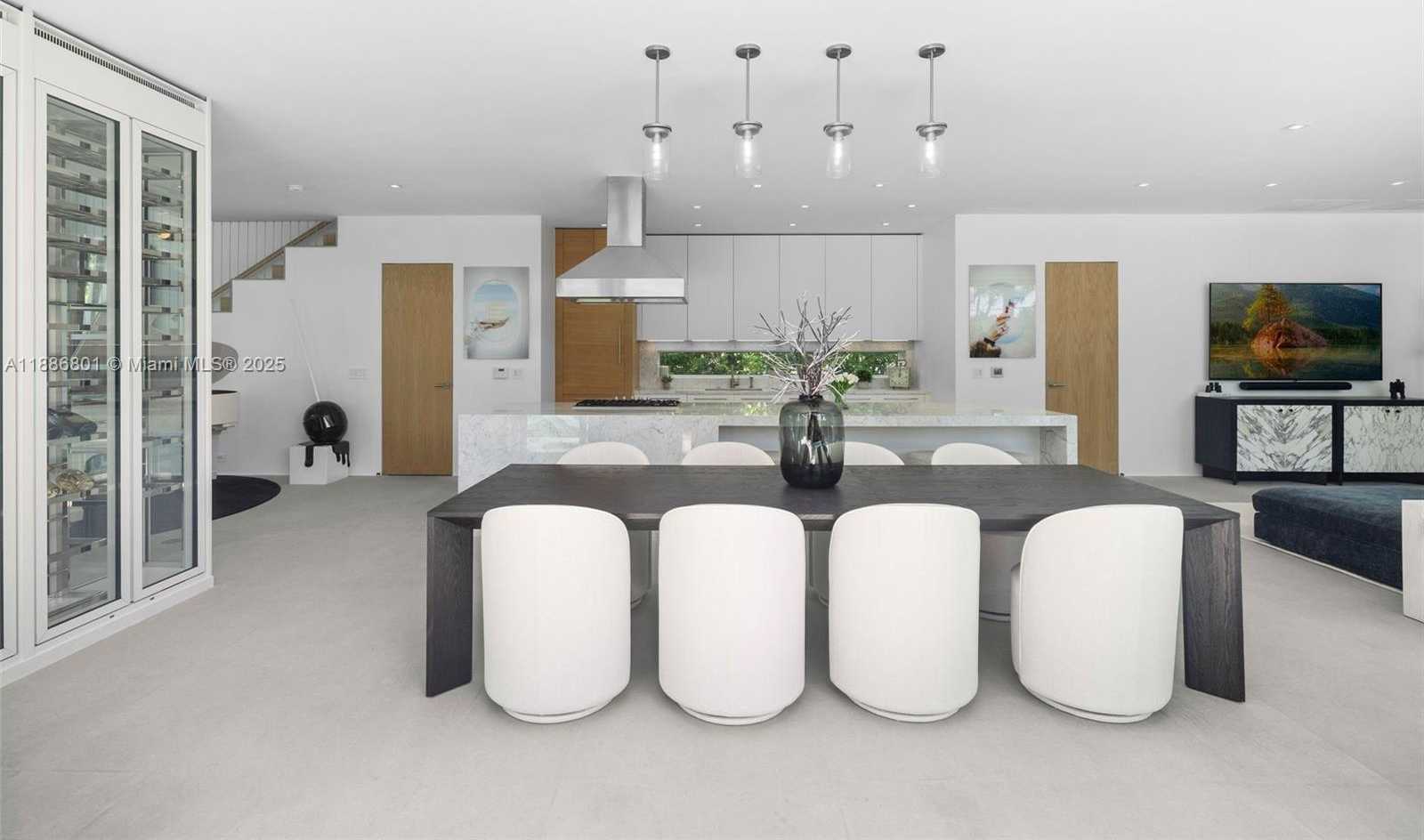 Small Image of 4433 NORTH BAY RD, Miami Beach Number 30