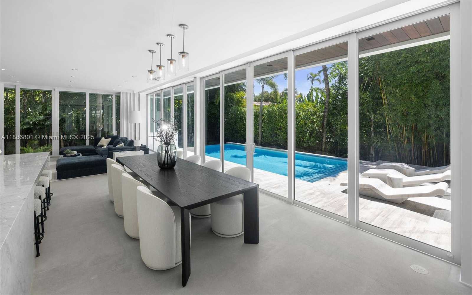 Small Image of 4433 NORTH BAY RD, Miami Beach Number 31