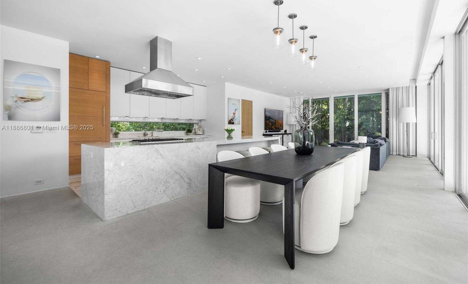 Small Image of 4433 NORTH BAY RD, Miami Beach Number 32