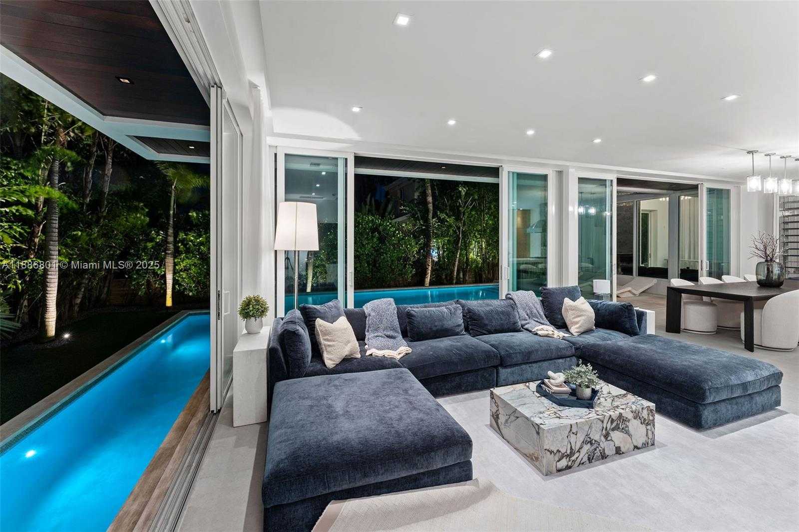 Small Image of 4433 NORTH BAY RD, Miami Beach Number 39