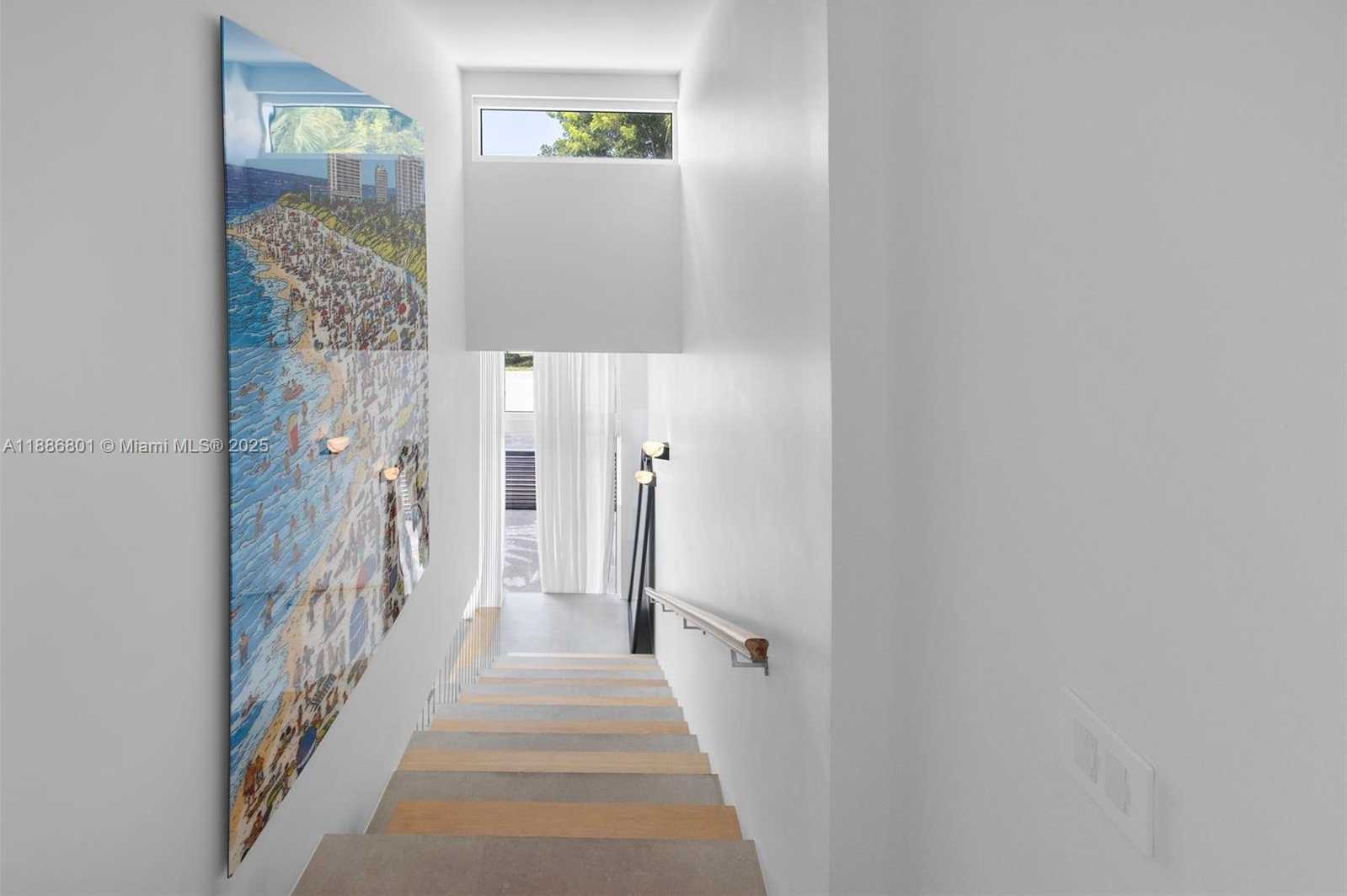 Small Image of 4433 NORTH BAY RD, Miami Beach Number 43