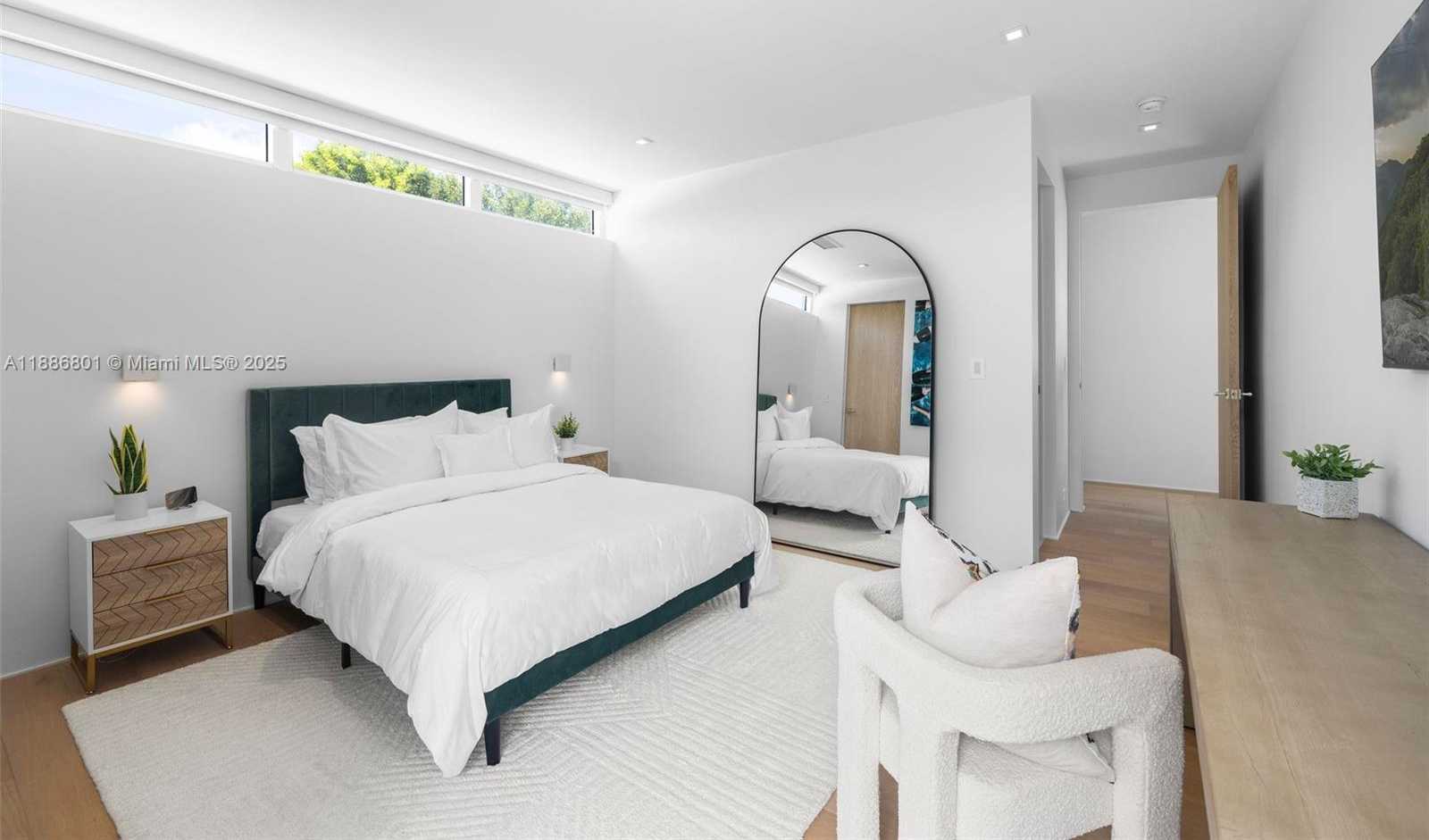 Small Image of 4433 NORTH BAY RD, Miami Beach Number 47