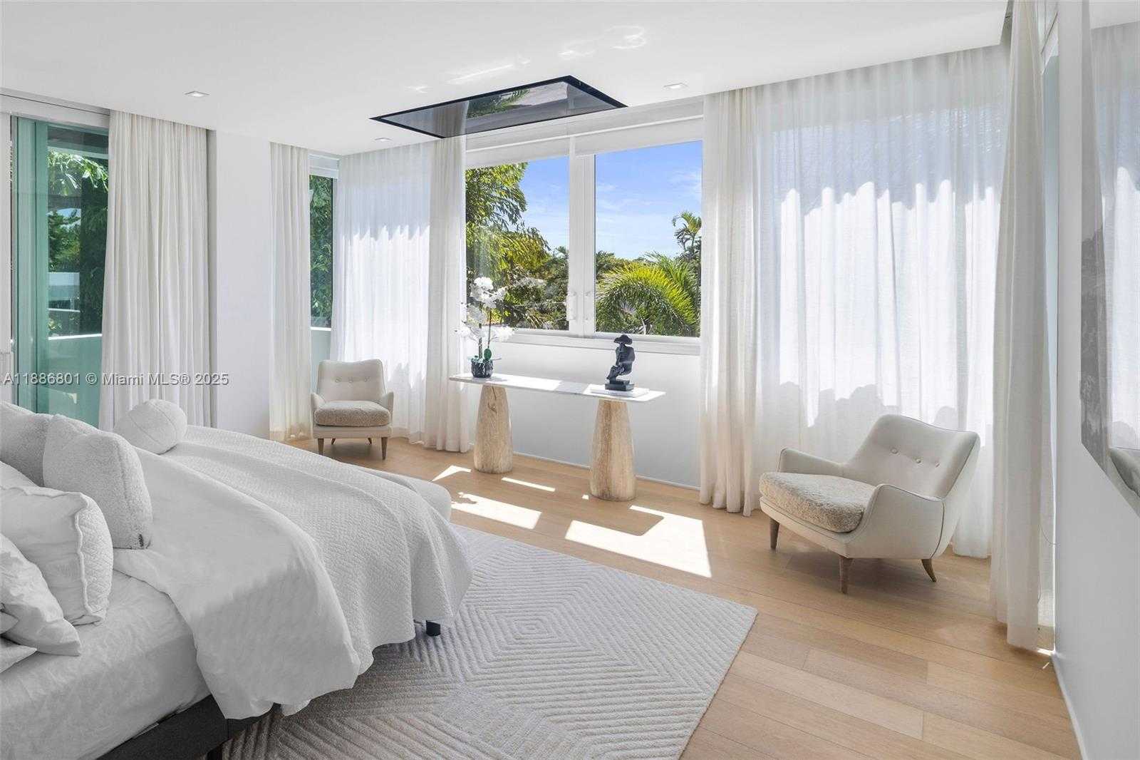 Small Image of 4433 NORTH BAY RD, Miami Beach Number 59